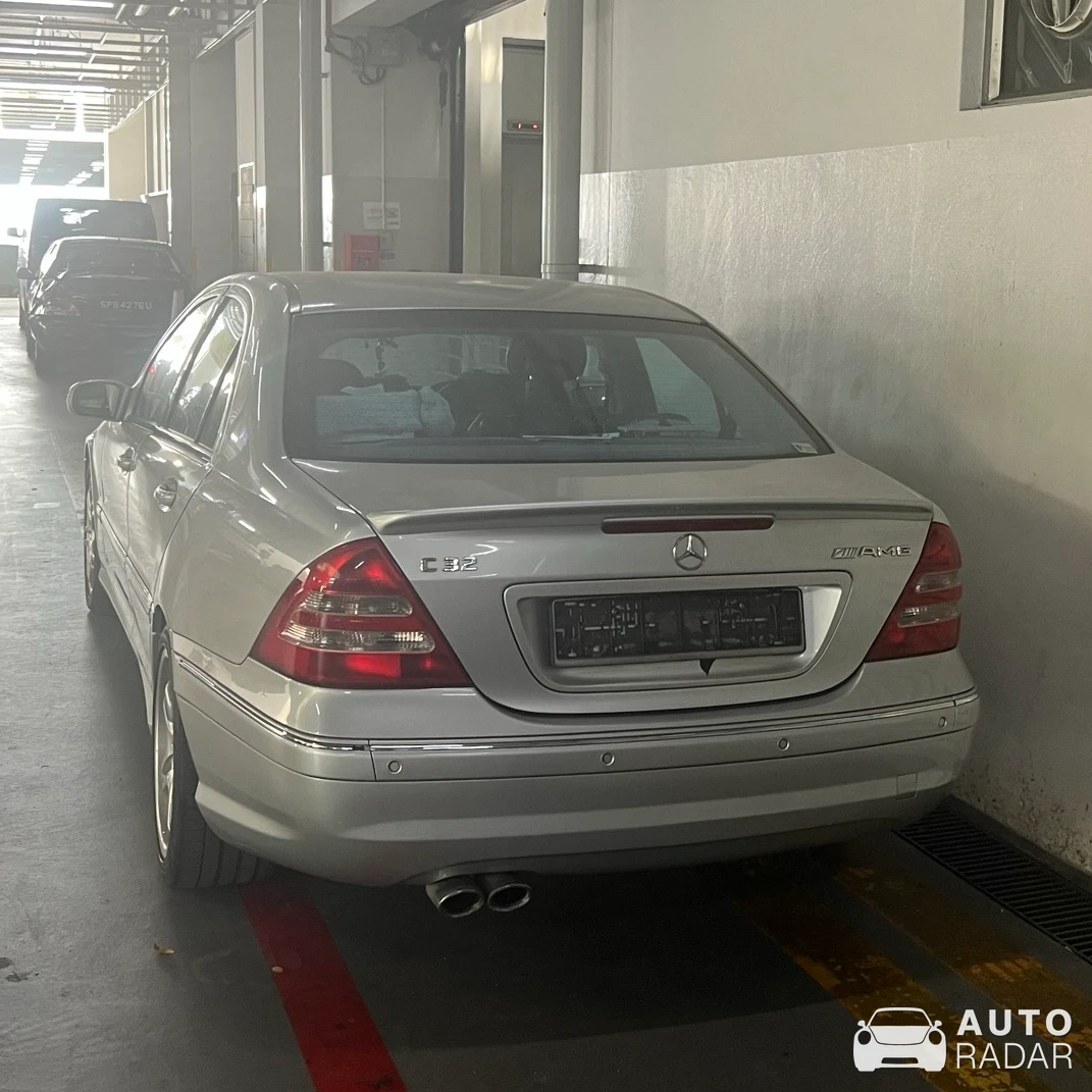 Mercedes-Benz C 32 AMG spotted in Singapore