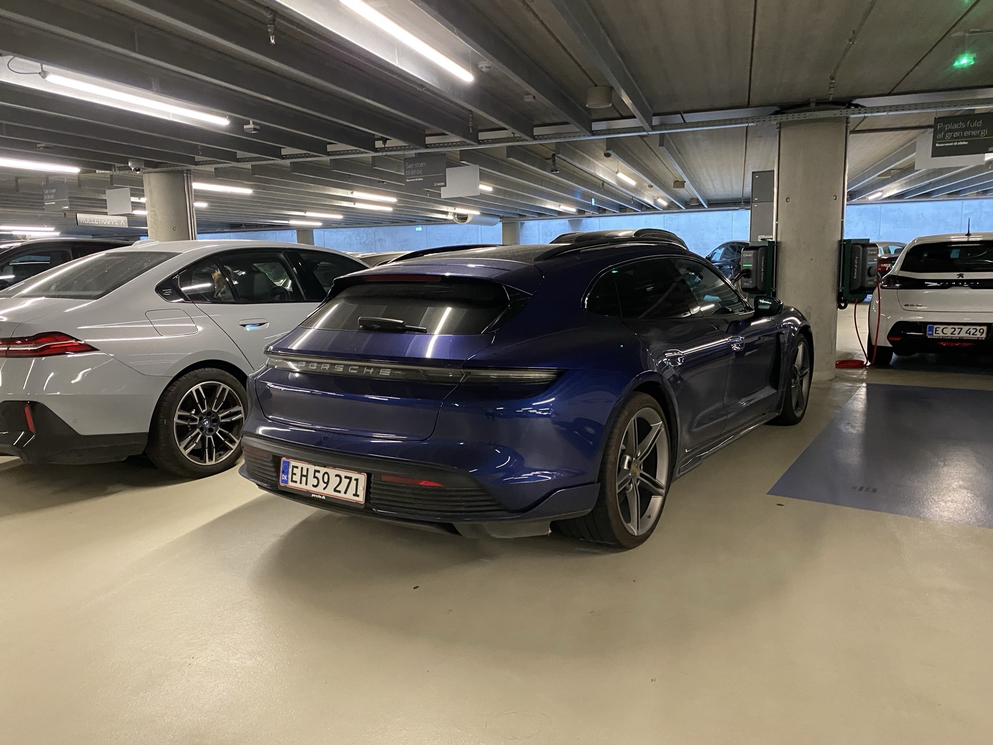 Porsche Taycan Turbo Sport Turismo