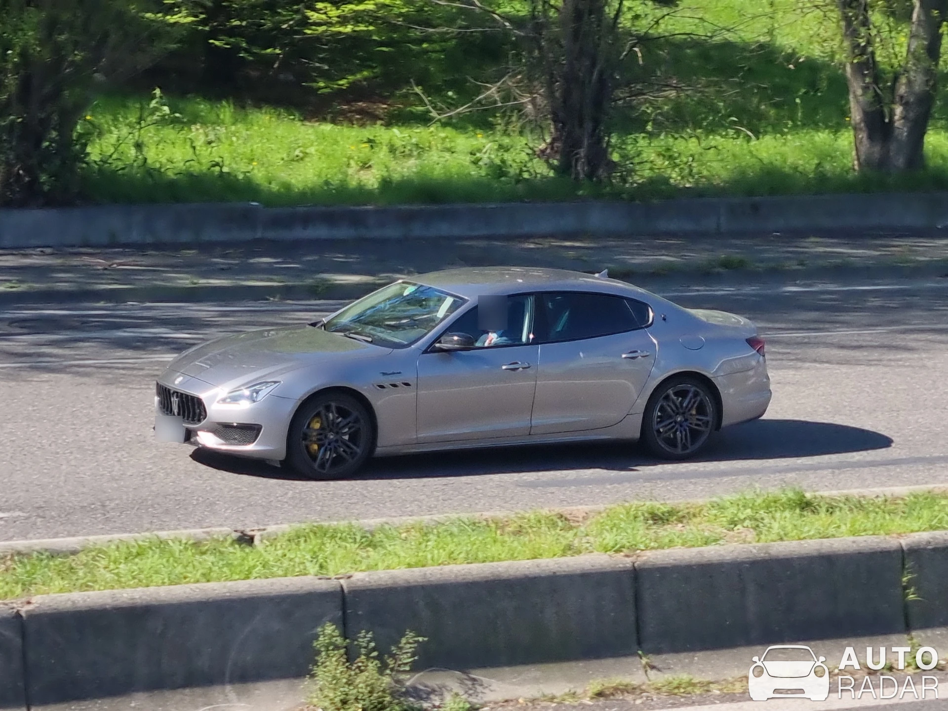 Maserati Quattroporte Modena Q4 spotted in Milano