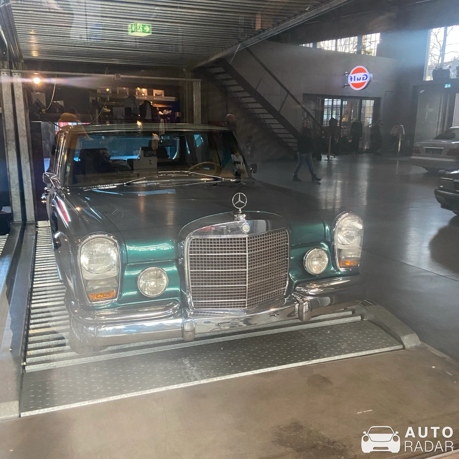 Mercedes-Benz Royale 600 spotted in Düsseldorf