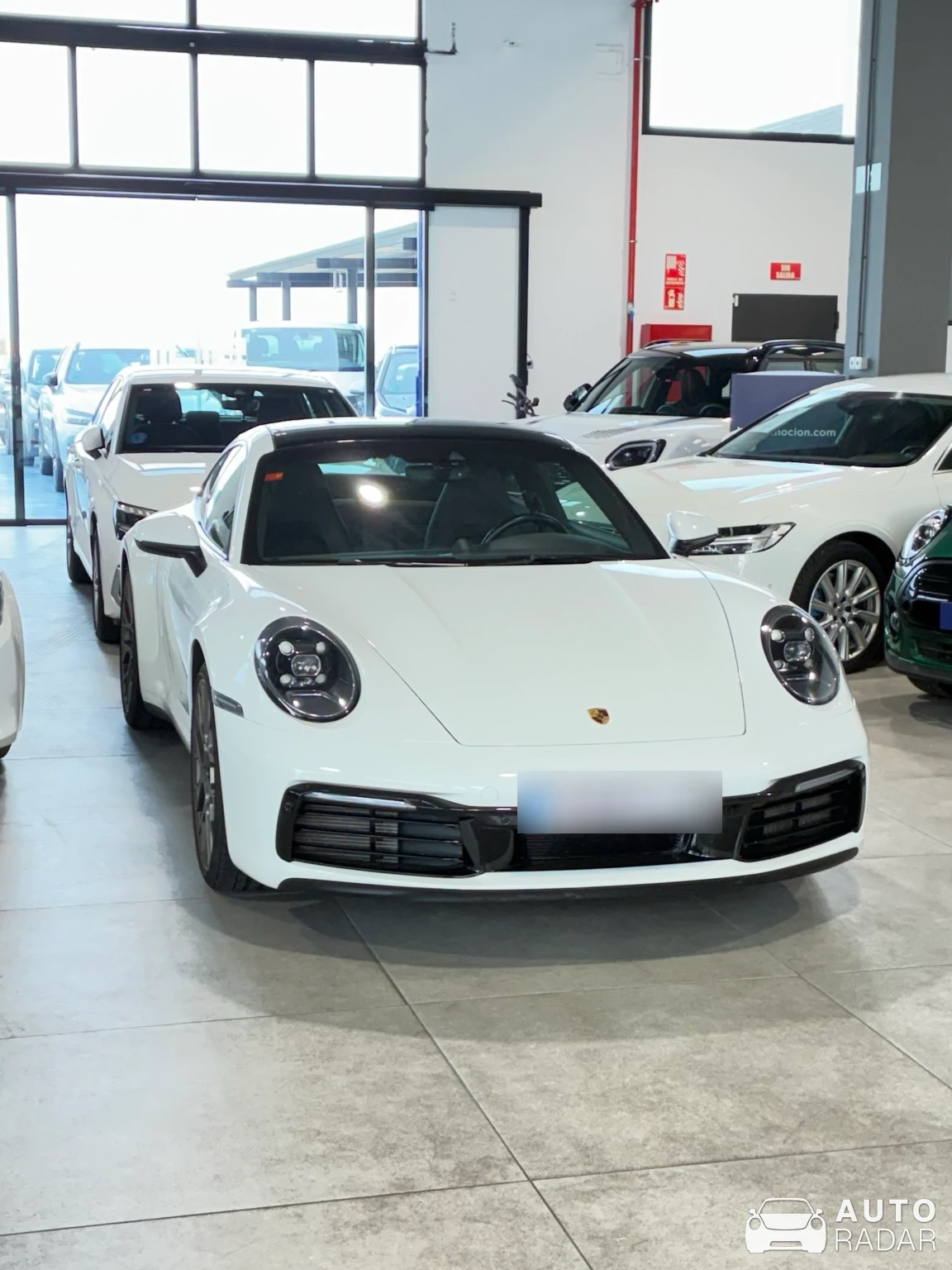 Porsche 992 Carrera 4 MkI spotted in Las Palmas de Gran Canaria