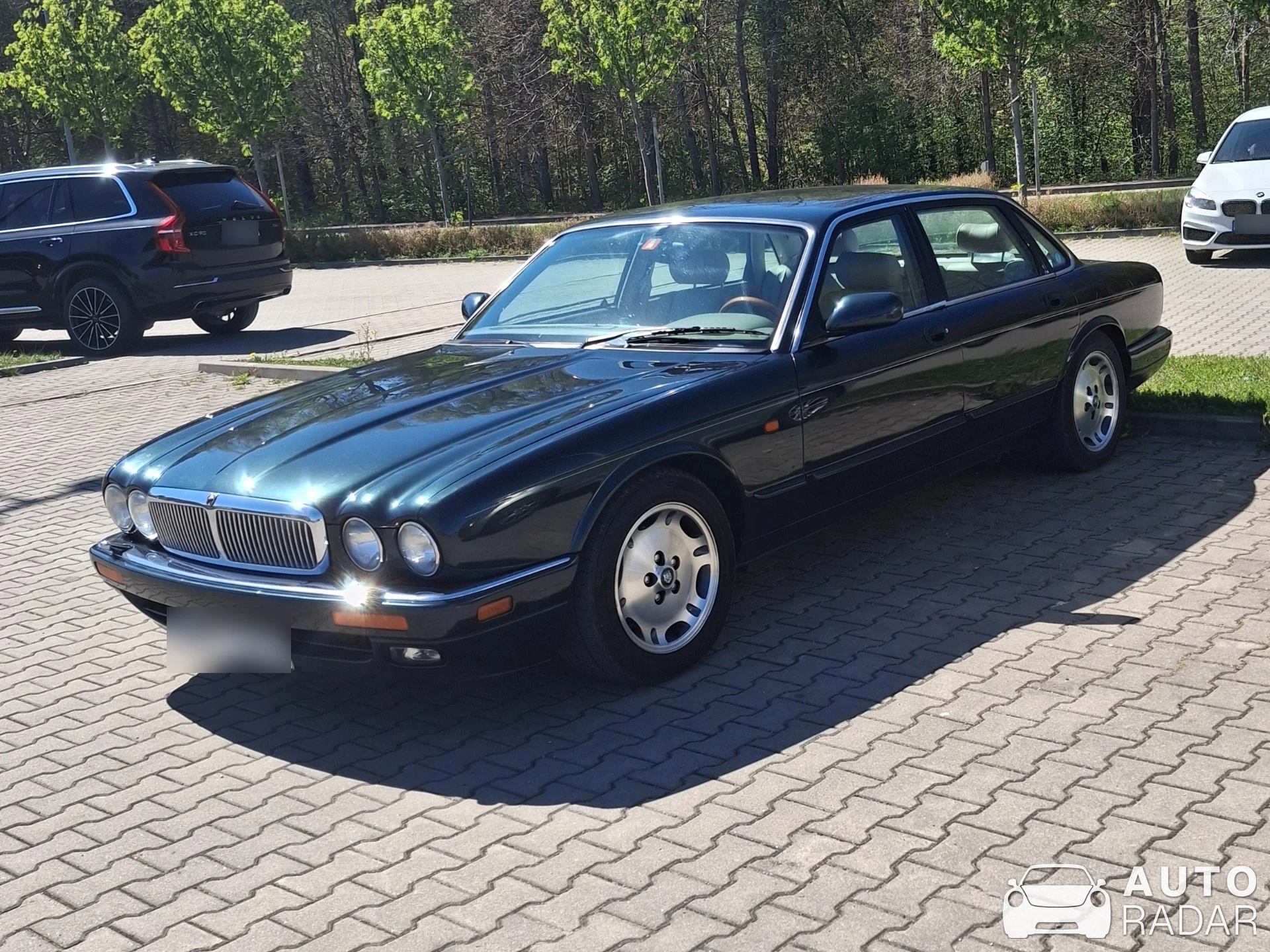 Jaguar XJ spotted in Palanga City
