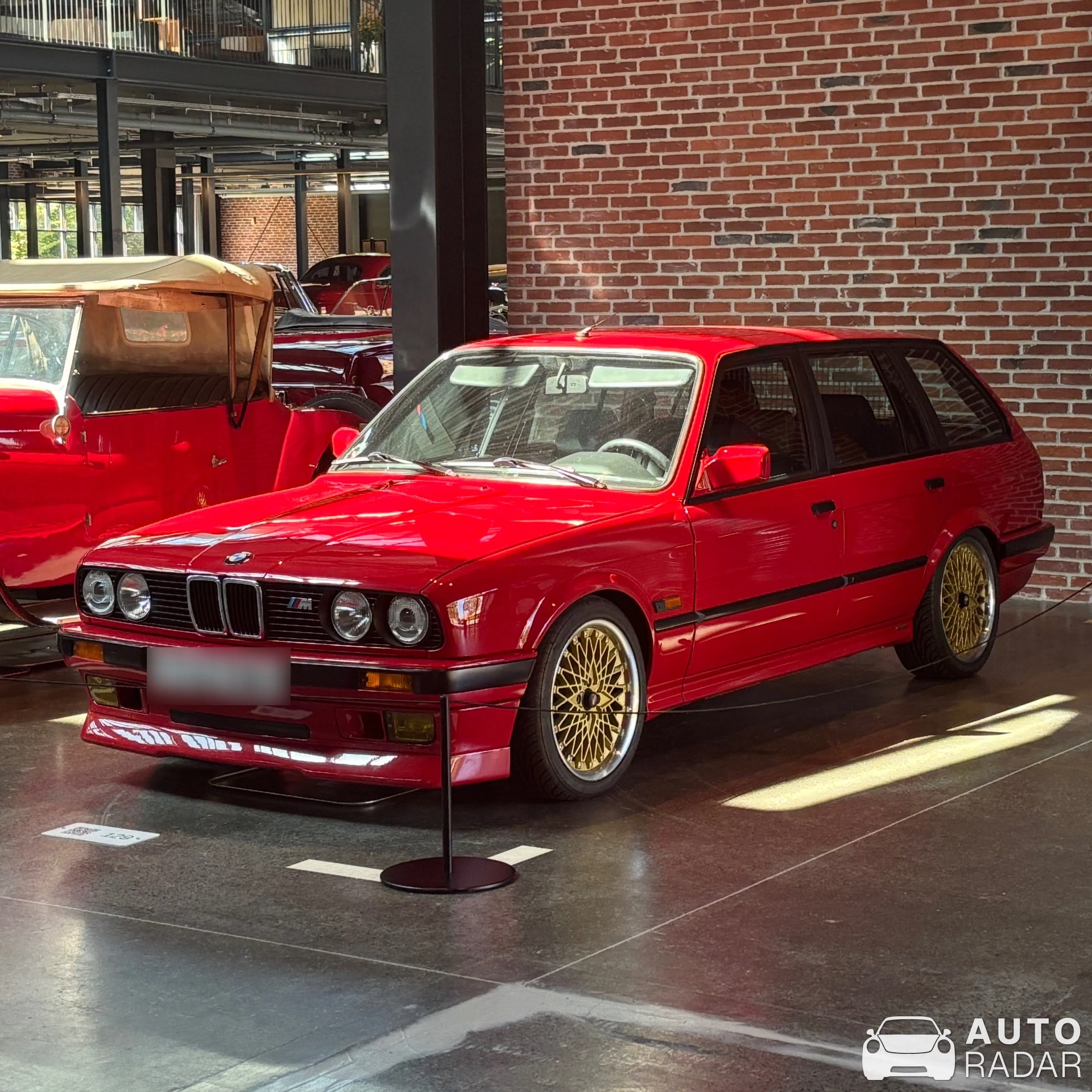 BMW 3 Series E30 spotted in Kongens Lyngby, Danmark