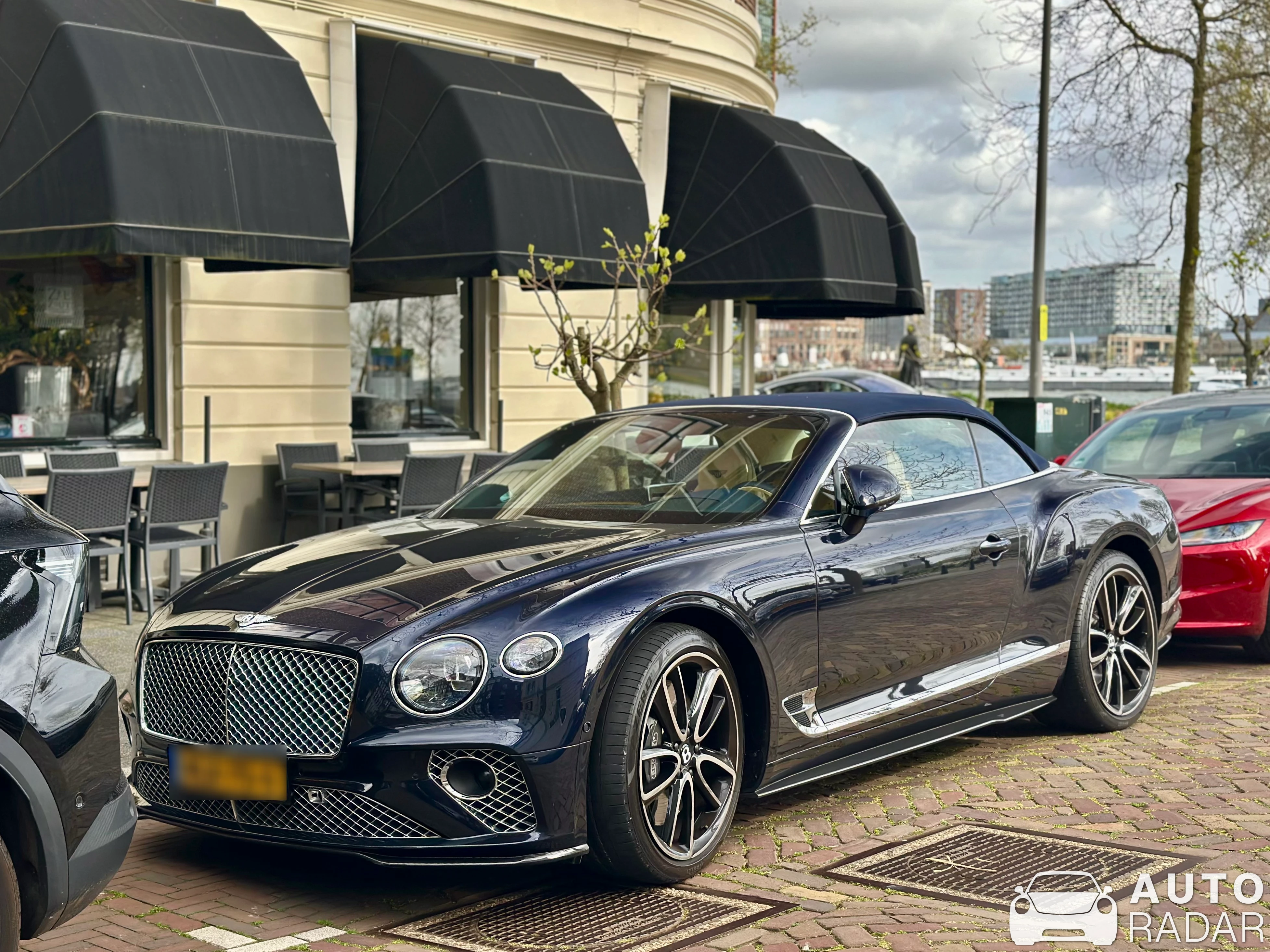 Bentley Continental GTC 2019 spotted in Rotterdam
