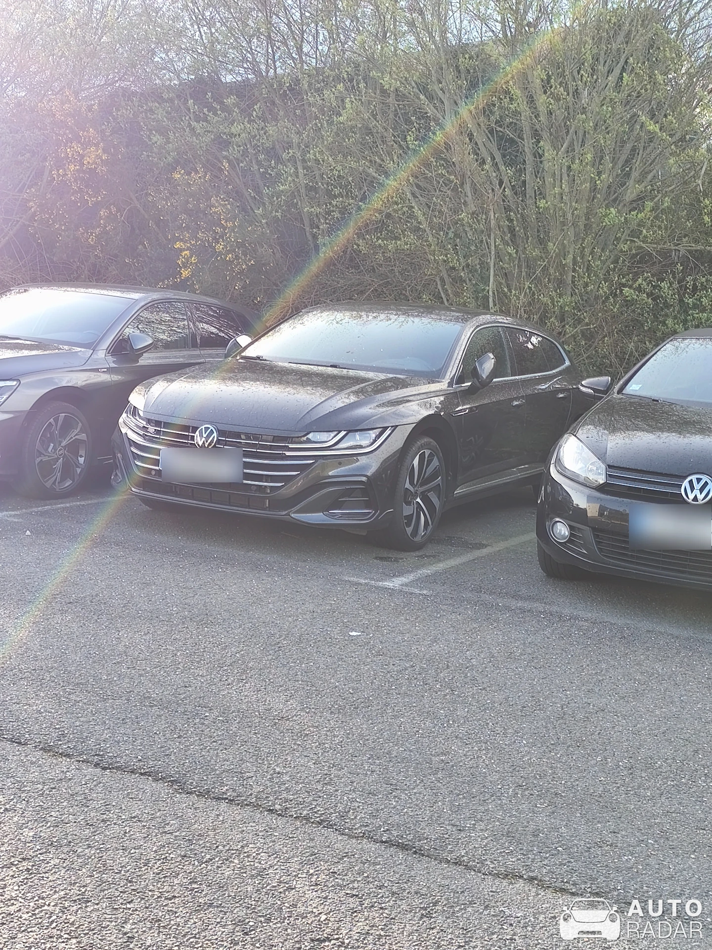 Volkswagen Arteon R Shooting Brake spotted in Saint-Martin-des-Champs