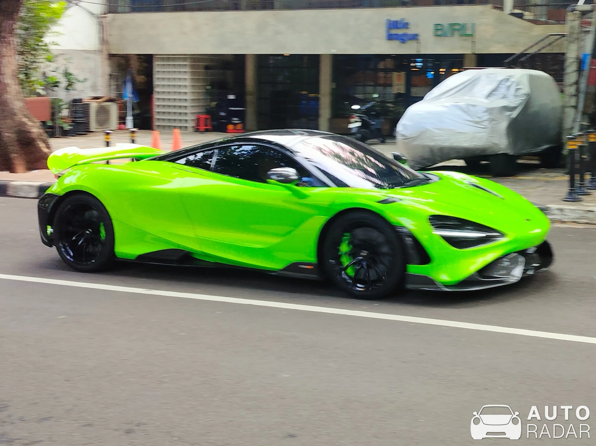 McLaren 765LT spotted in Kota Jakarta Selatan, Indonesia
