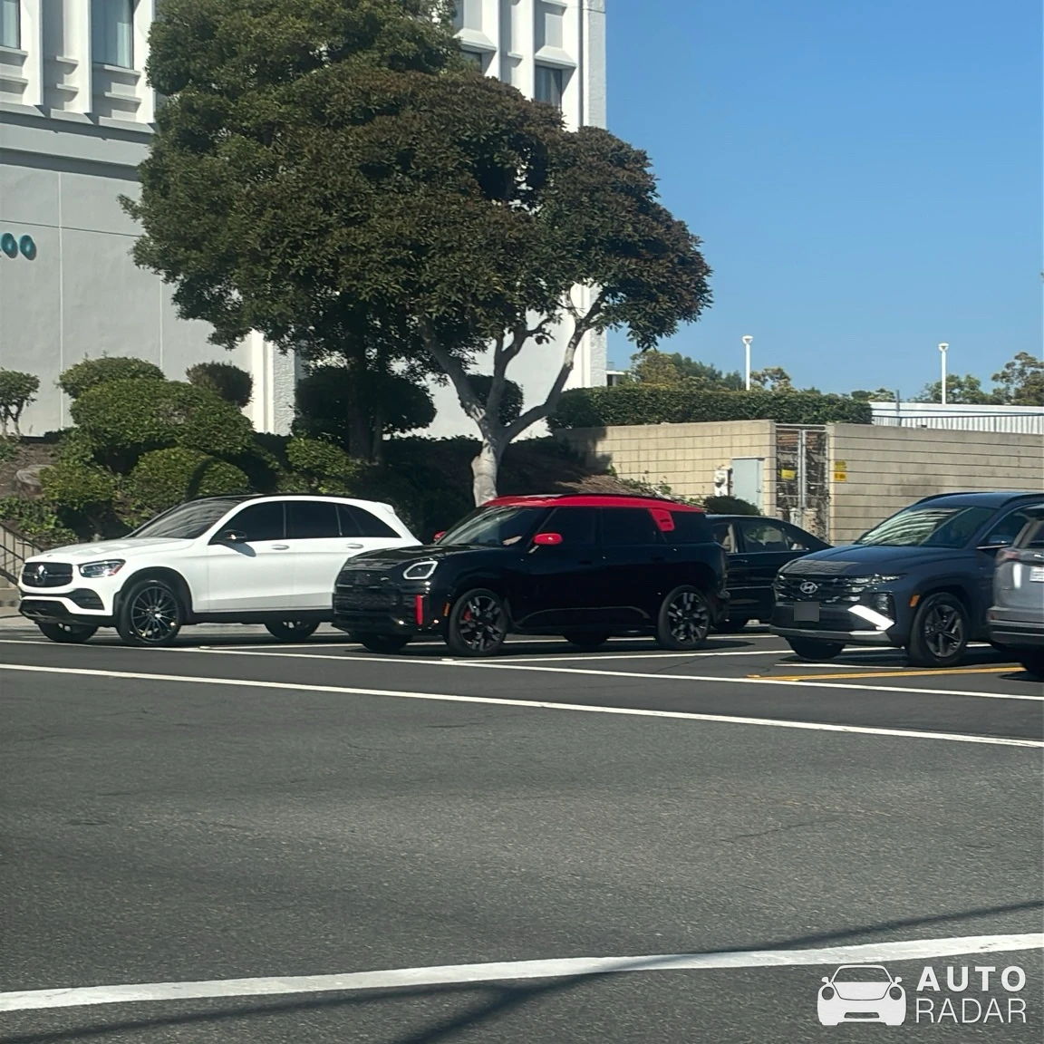 Mini R60 Countryman spotted in Newport Beach