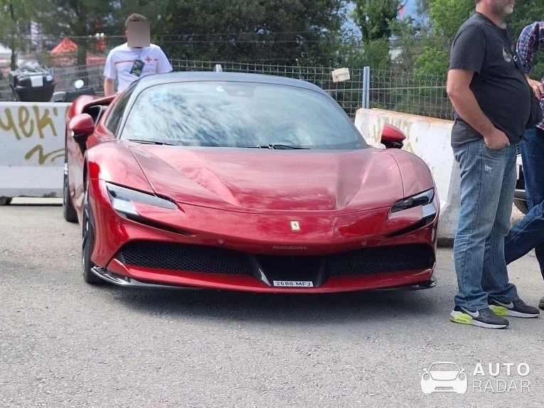 Ferrari SF90 Stradale spotted in Vilanova del Vallès, Spain