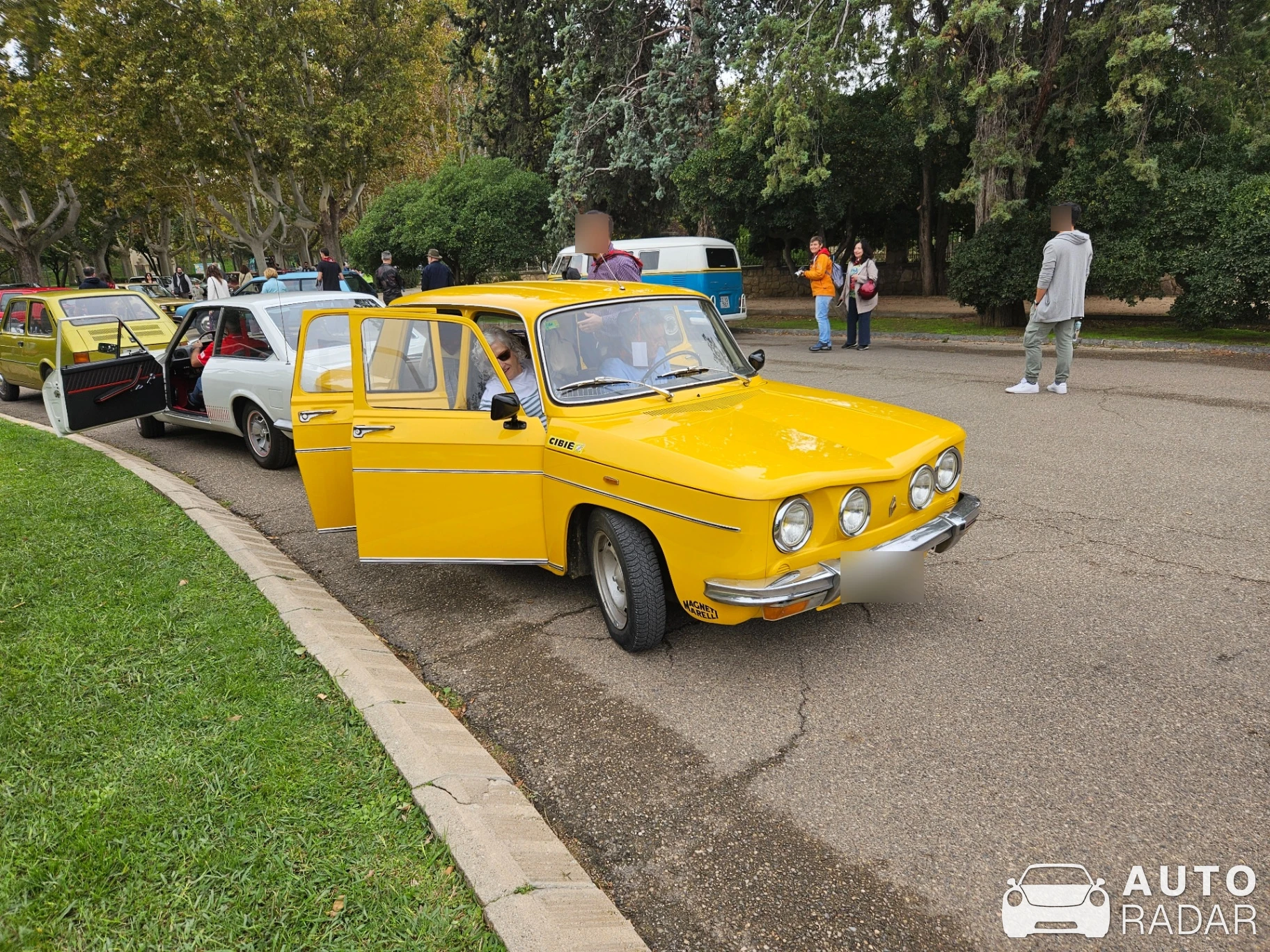 Renault 8 TS spotted in Zaragoza