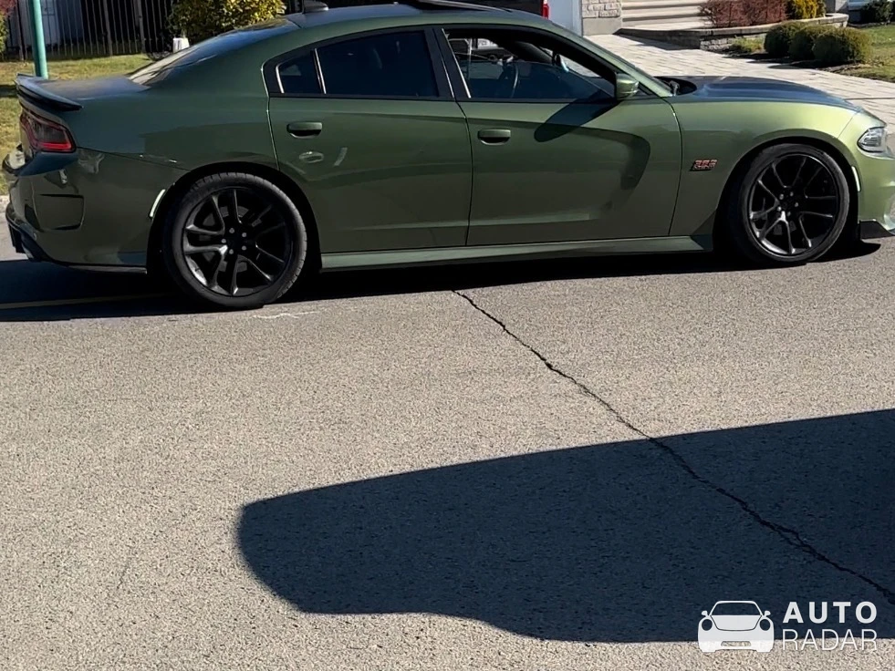Dodge Charger SRT 392 2015 spotted in Montreal, Canada