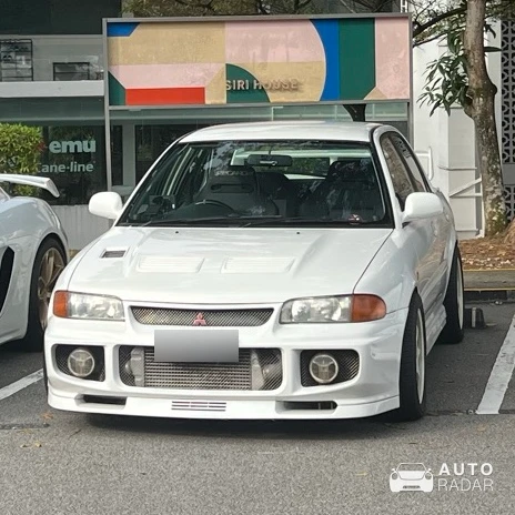 Mitsubishi Lancer Evolution spotted in Singapore