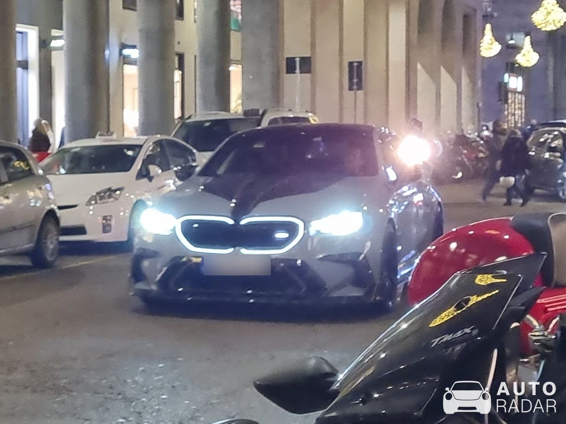 BMW M5 G90 Mansory P850 Performance spotted in Milano