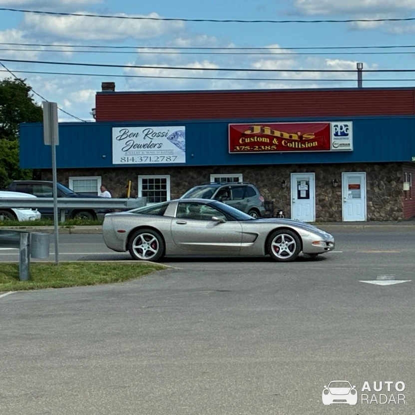 Chevrolet Corvette C5 spotted in Garden City
