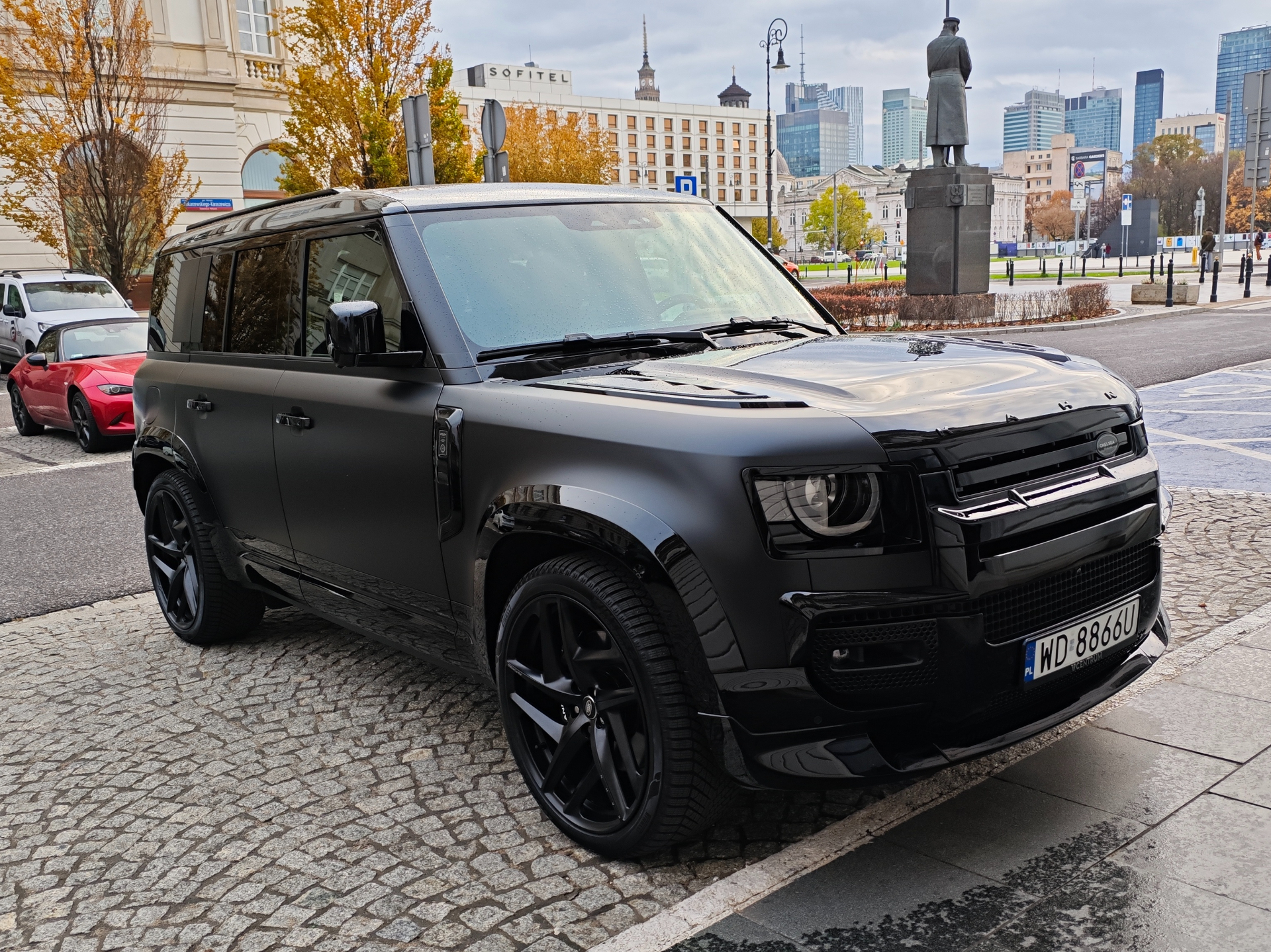 Land Rover Defender 110 Kahn Chelsea Truck