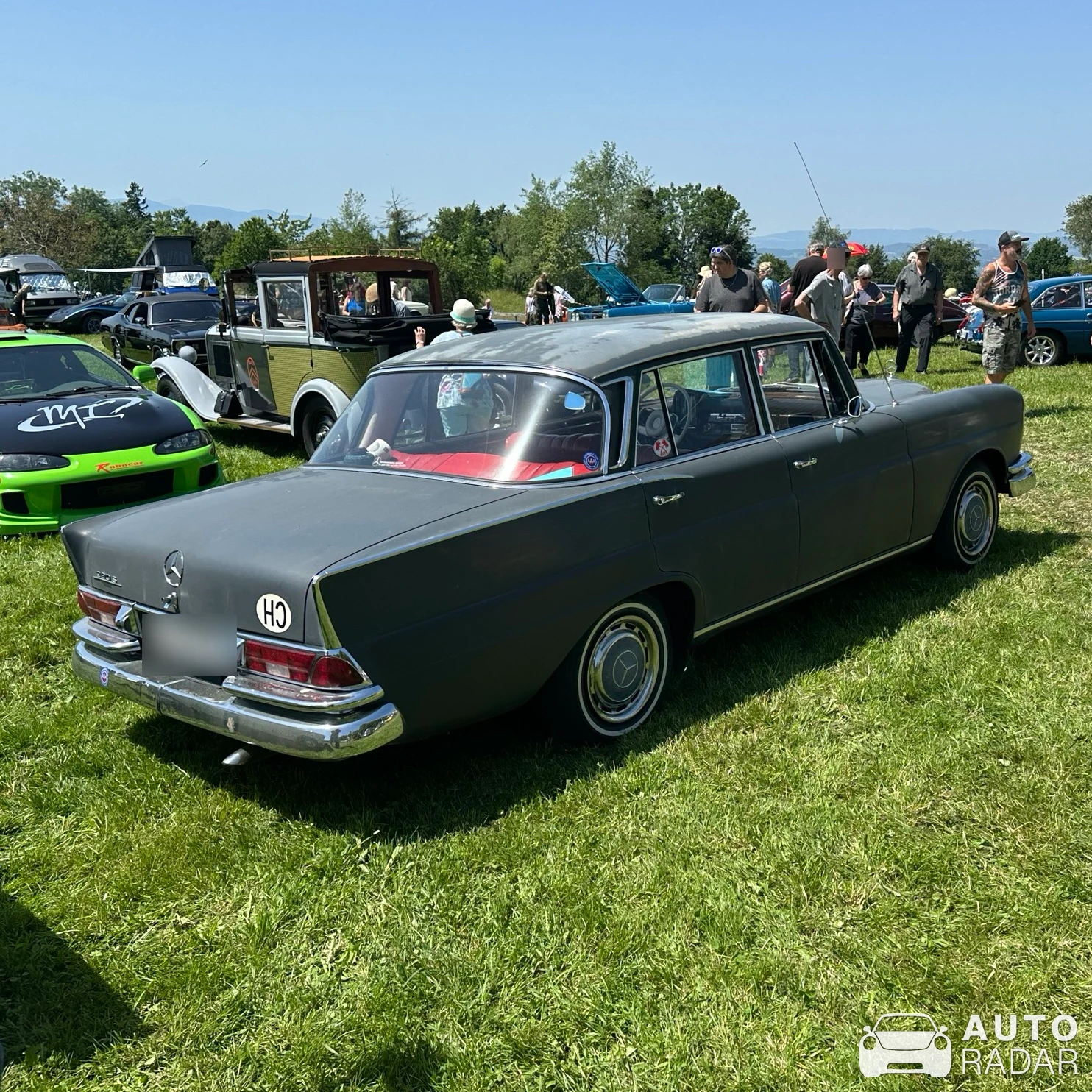 Mercedes-Benz 220 SE spotted in Dürnten