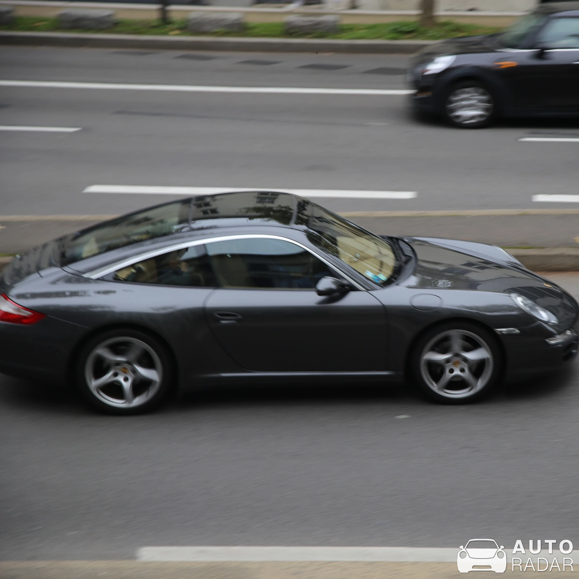 Porsche 997 Targa spotted in Boulogne-Billancourt, France