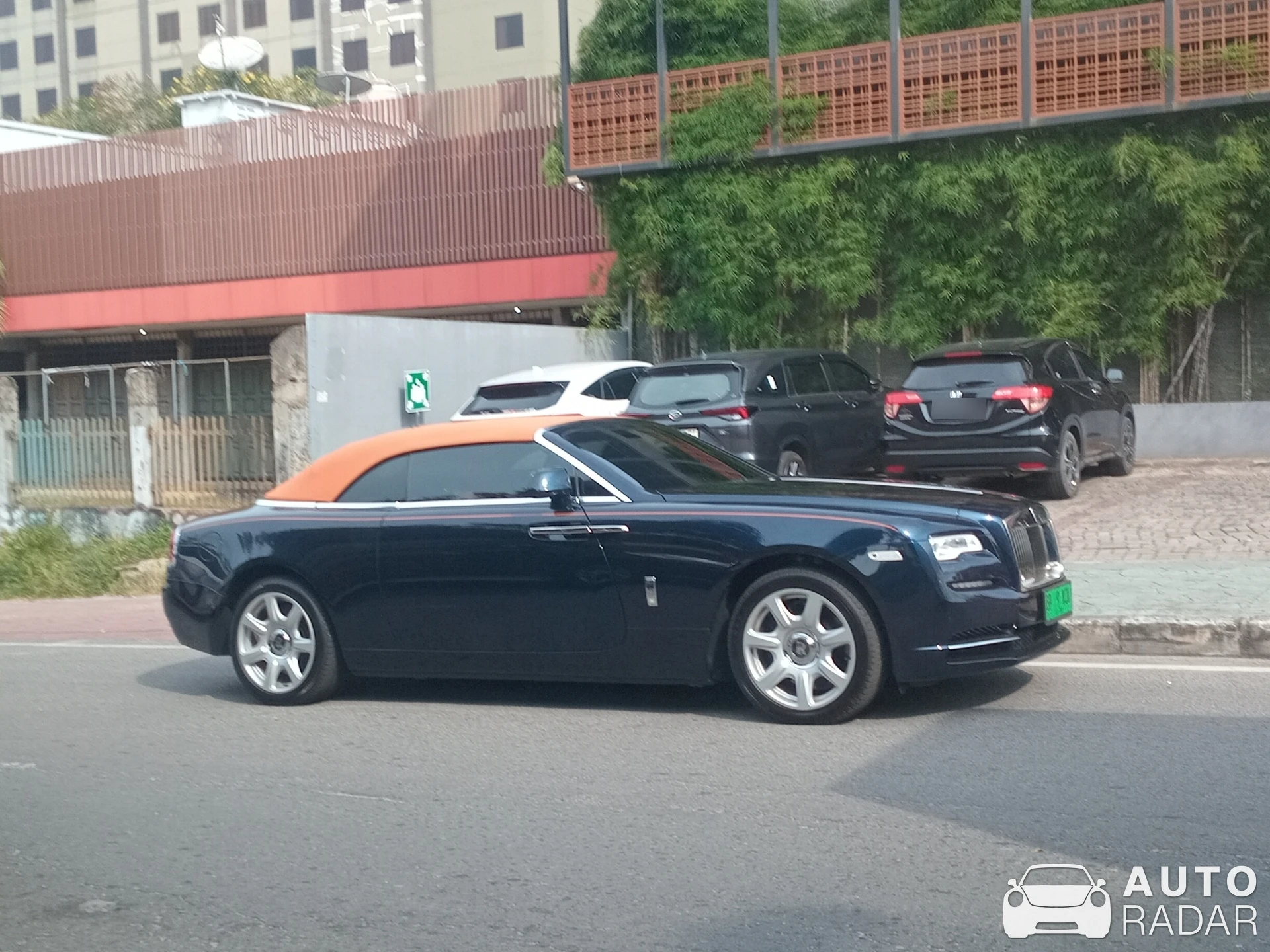 Rolls-Royce Dawn spotted in Batam, Indonesia