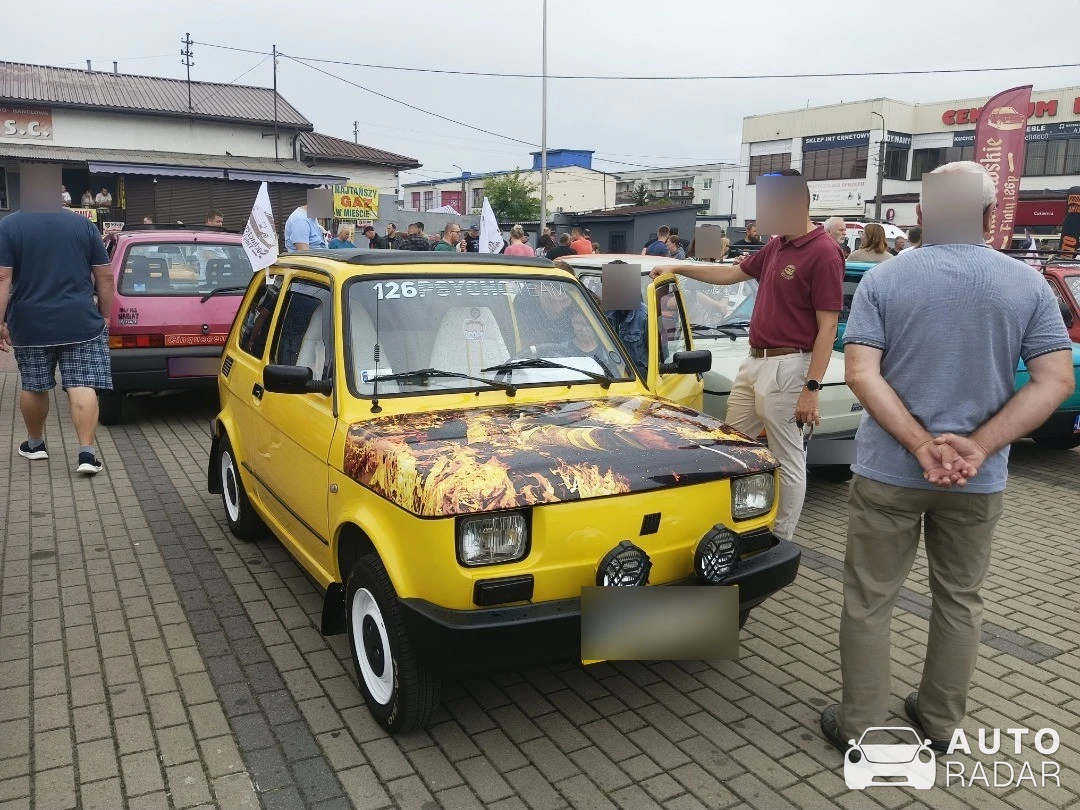 Polski Fiat 126p Faltdach spotted in Sochaczew