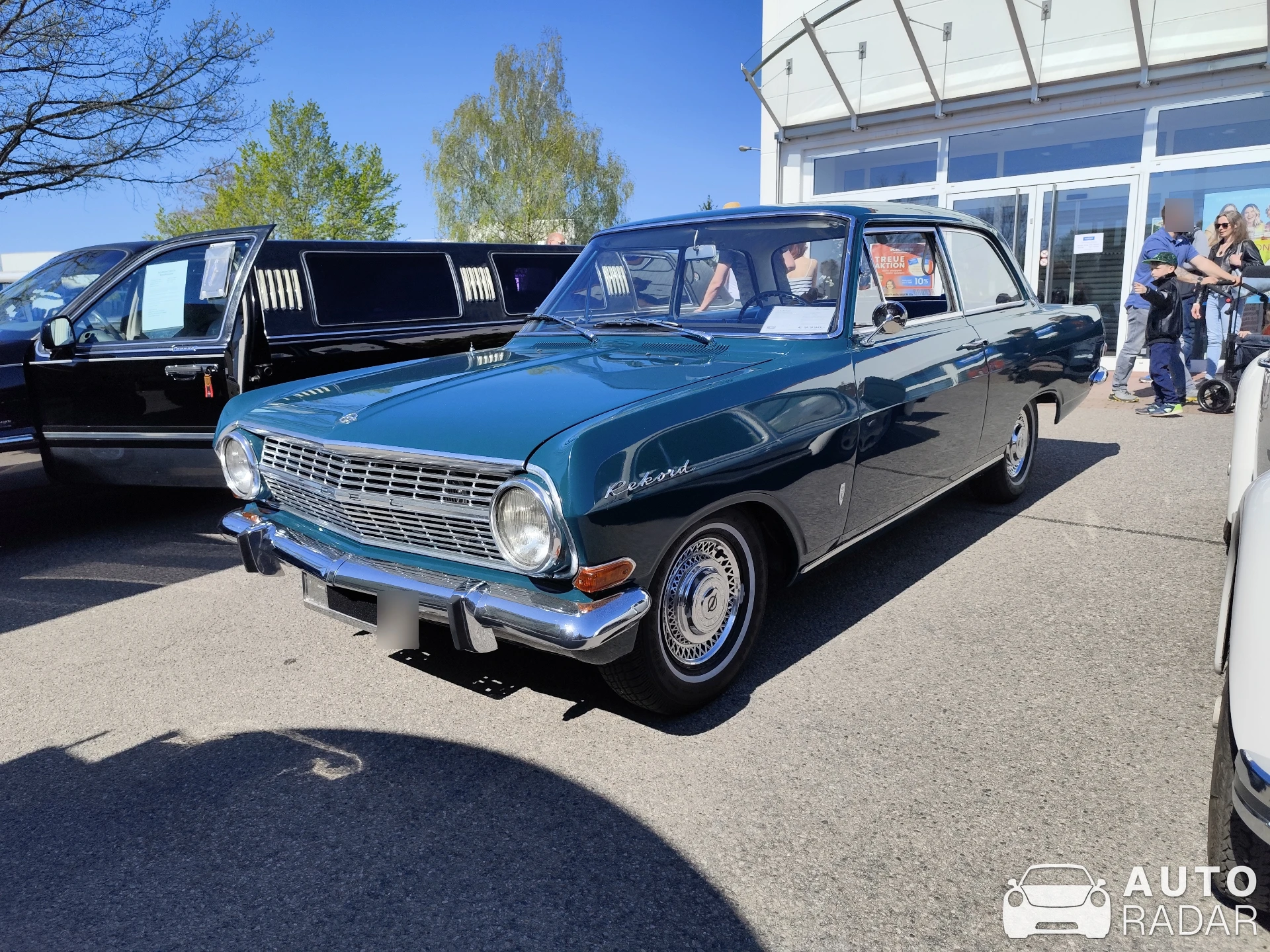 Opel Rekord B spotted in Hartmannsdorf
