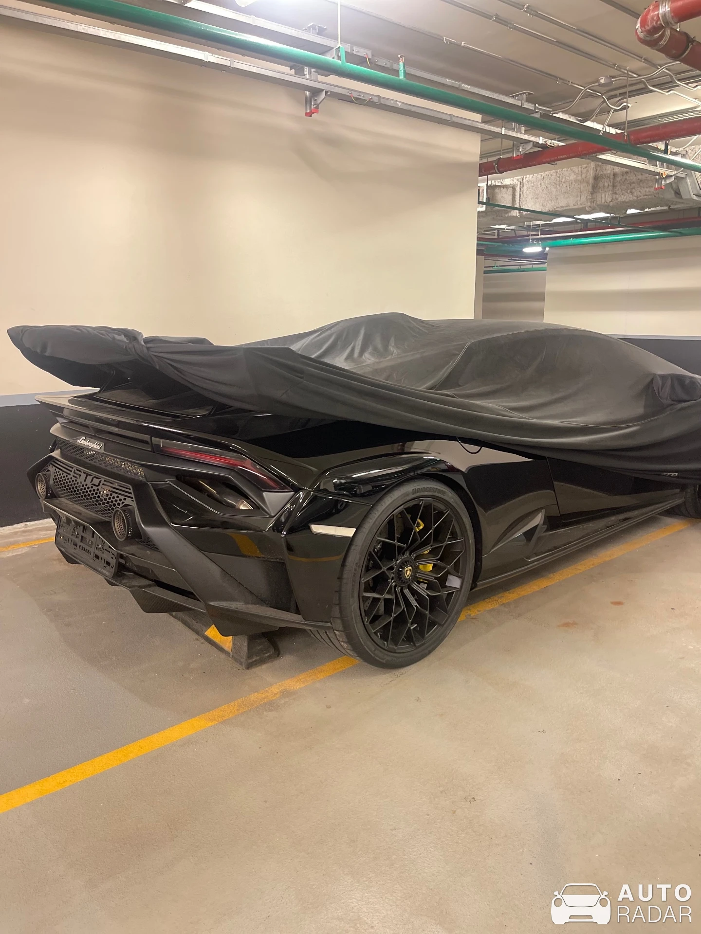 Lamborghini Huracán LP640-2 STO spotted in Москва, Россия