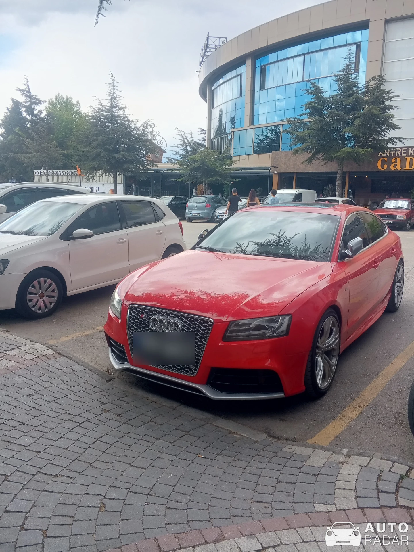 Audi RS5 B8 2012 spotted in Isparta Merkez