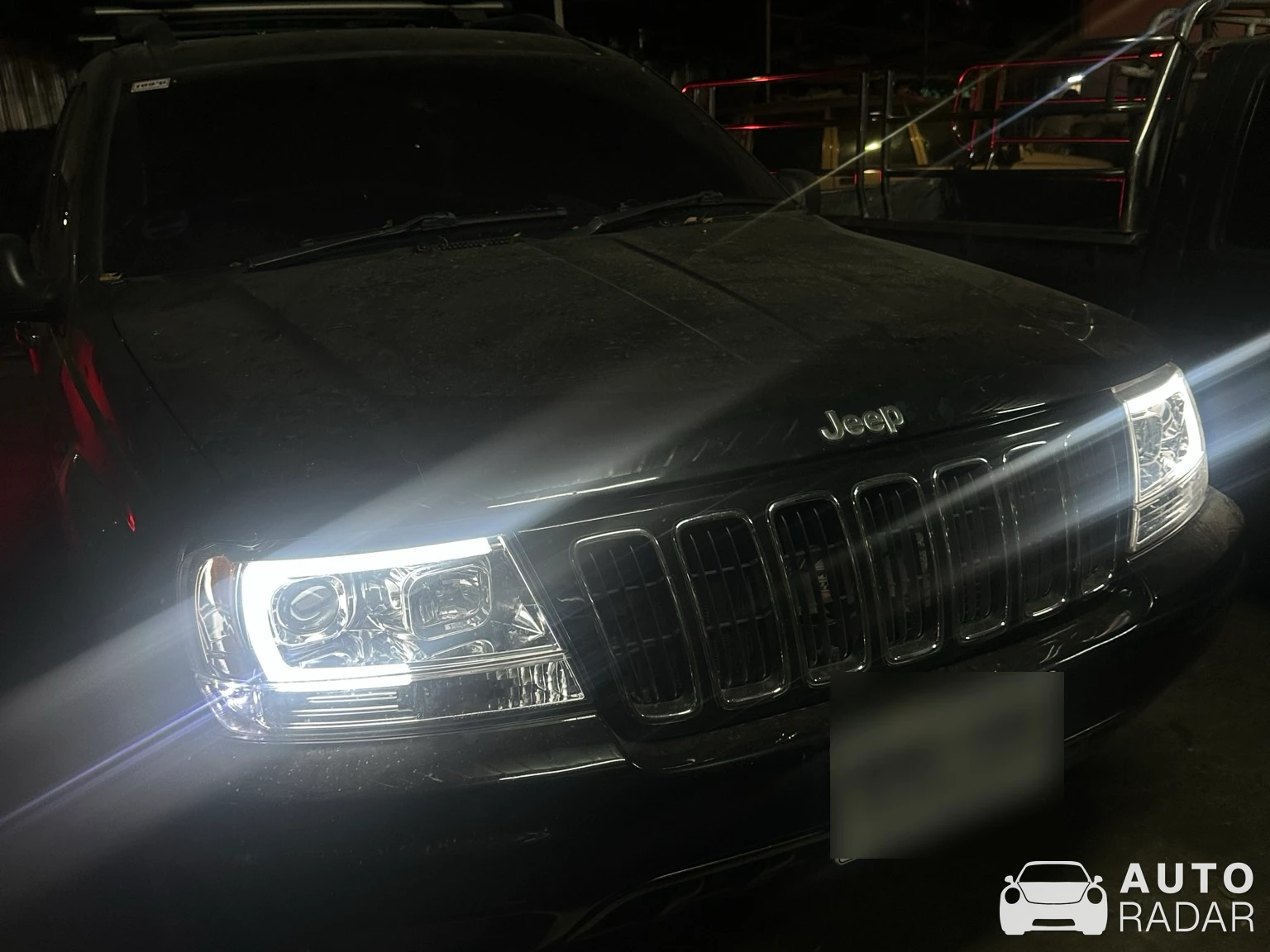 Jeep Grand Cherokee SRT 2017 spotted