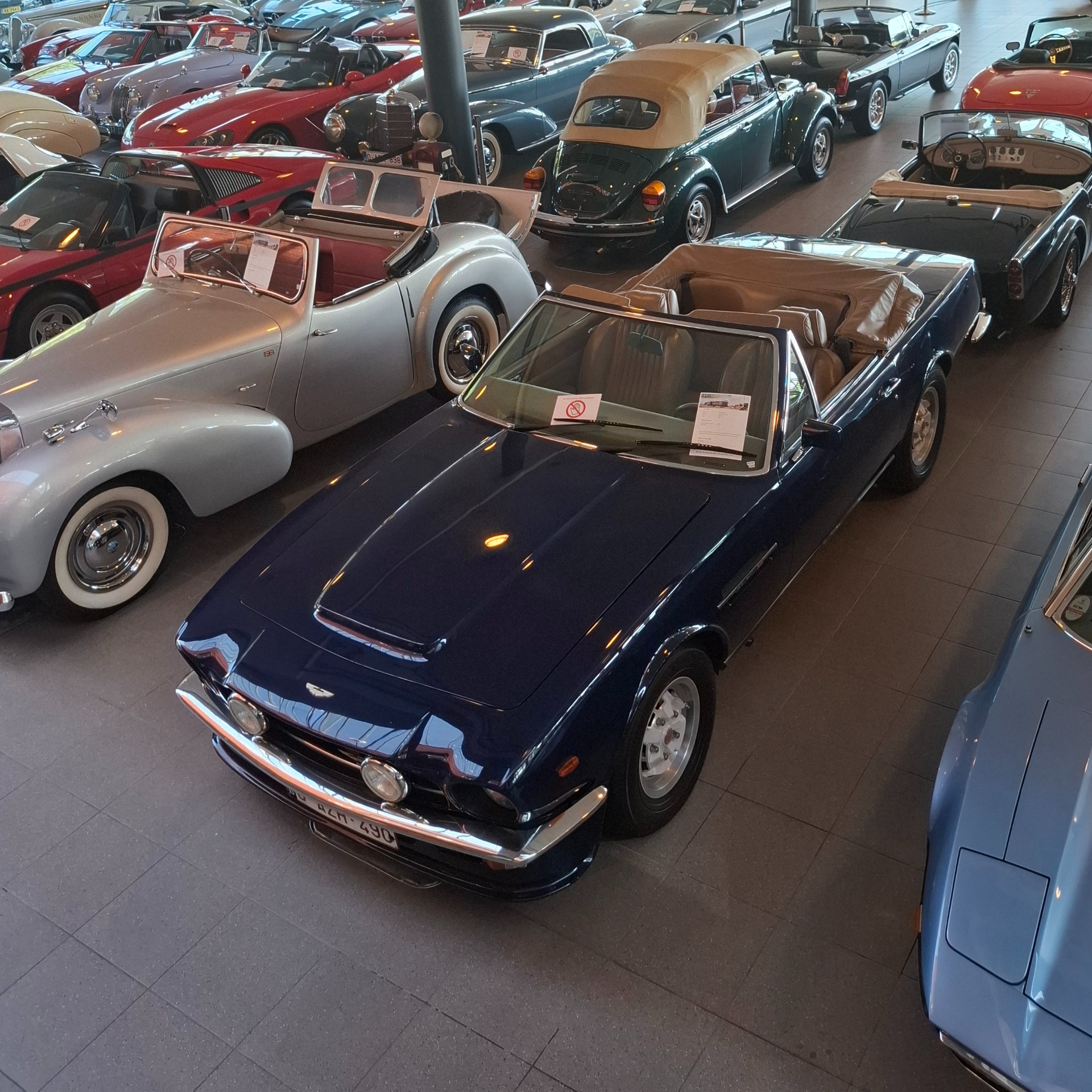 Aston Martin V8 Volante 1997