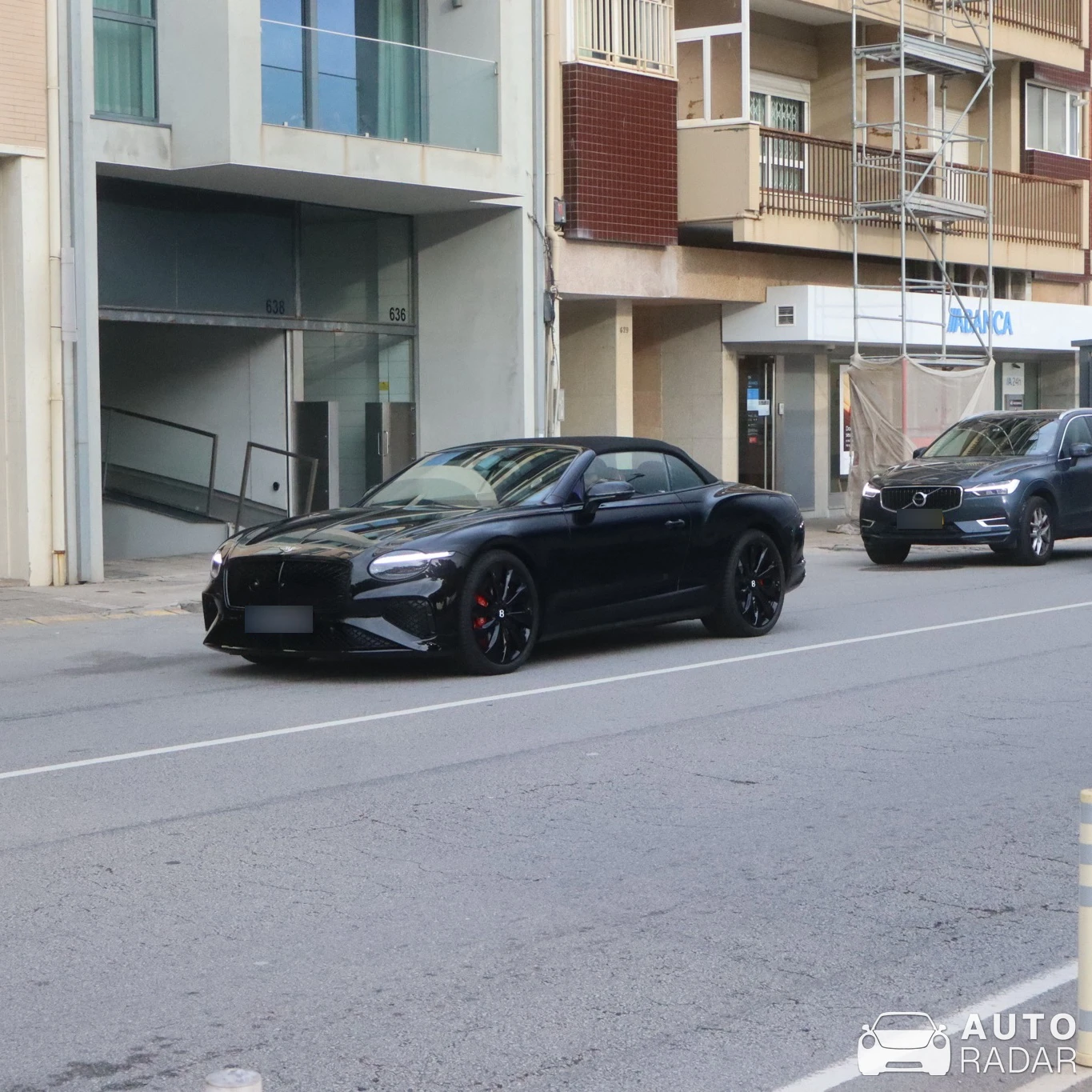 Bentley Continental GTC 2025 spotted in Porto