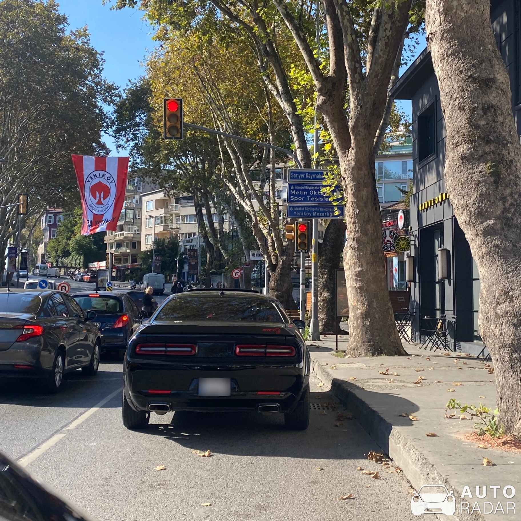 Dodge Challenger SRT Hellcat spotted in Sarıyer, Türkiye