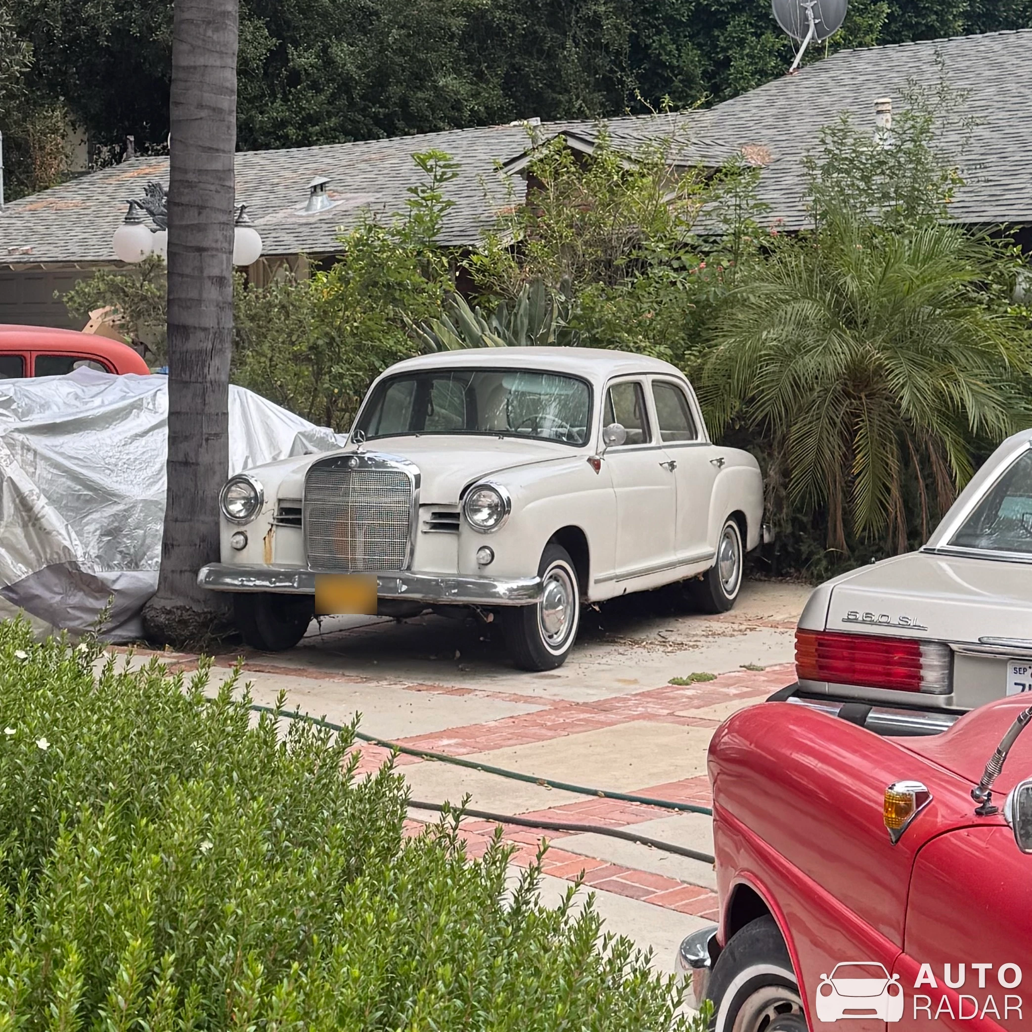 Mercedes-Benz Ponton spotted in Los Angeles
