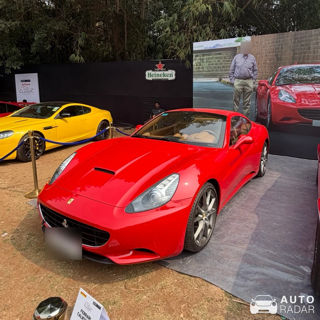 Ferrari California spotted in Mumbai, India