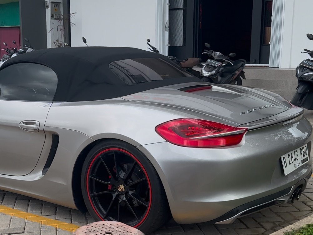 Porsche 981 Boxster