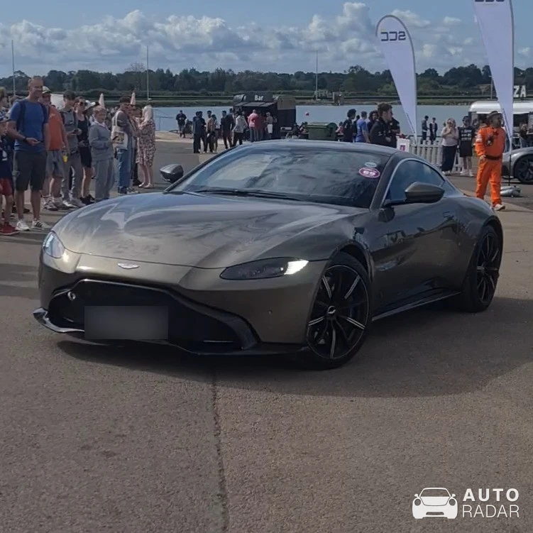 Aston Martin V8 Vantage 2018 British Edition spotted in Leicestershire, United Kingdom