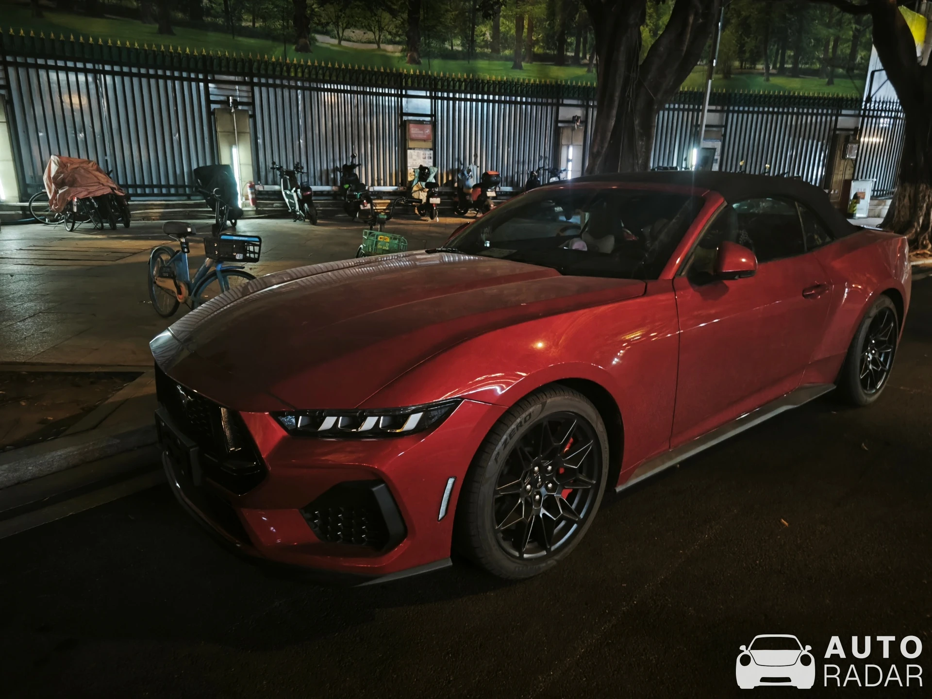 Ford Mustang GT Convertible 2024 spotted in 广州市