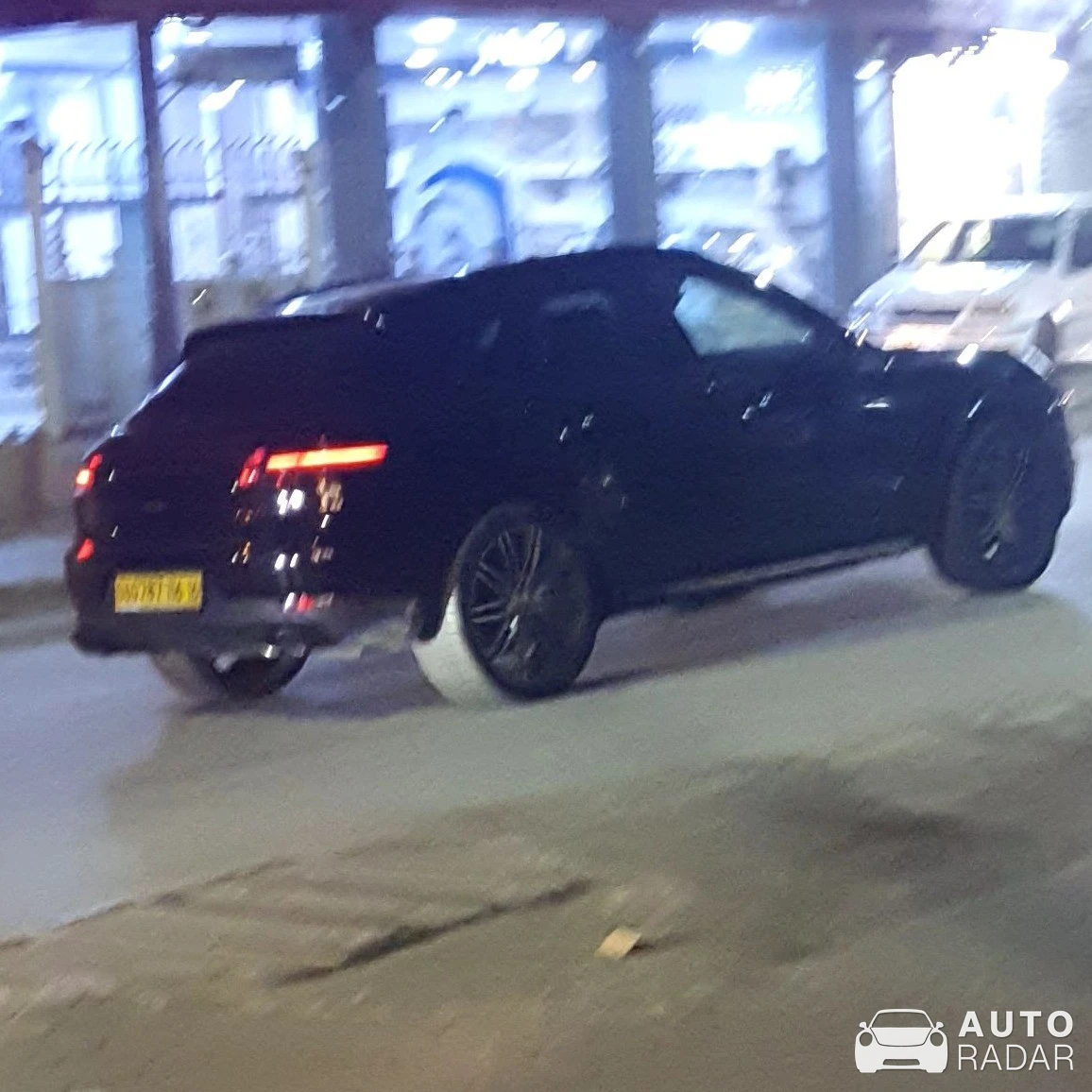 Porsche Macan spotted in Alger Centre, Algeria