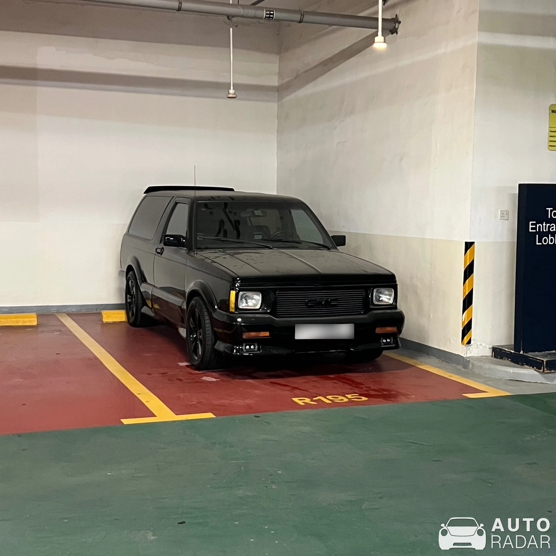 GMC Typhoon spotted in أبو ظبي, United Arab Emirates