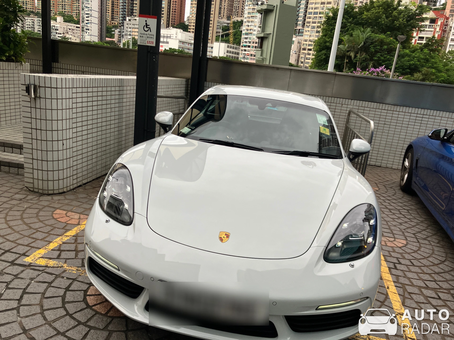Porsche 718 Boxster spotted in 香港島, 香港