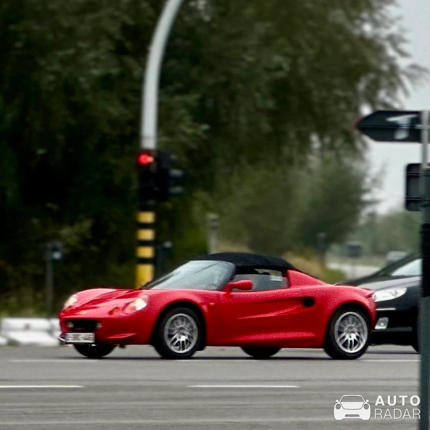 Lotus Elise S1 Sport 135 spotted in Knokke-Heist