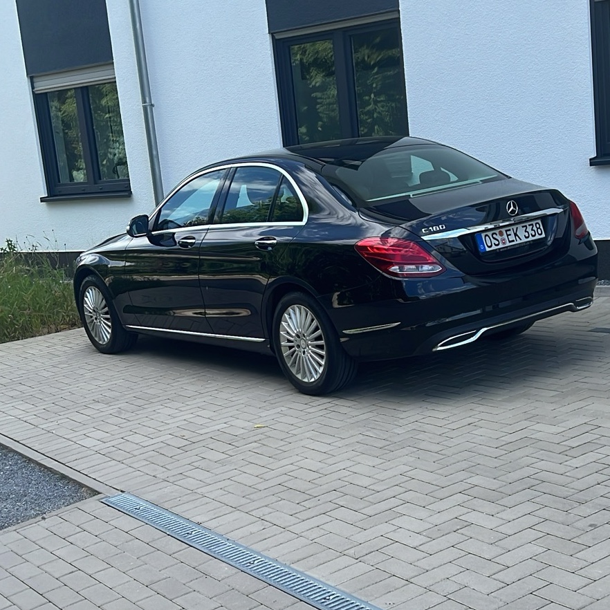 Mercedes-Benz W204 C180