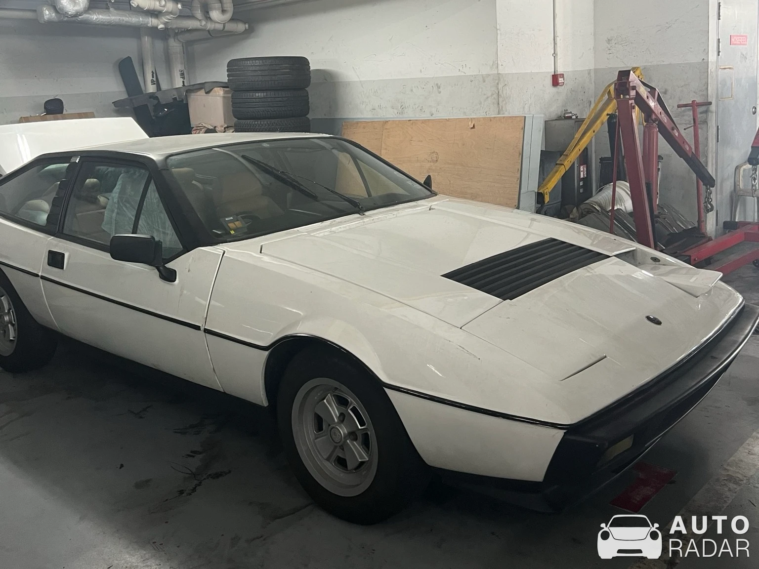 Lotus Excel SE spotted in Singapore