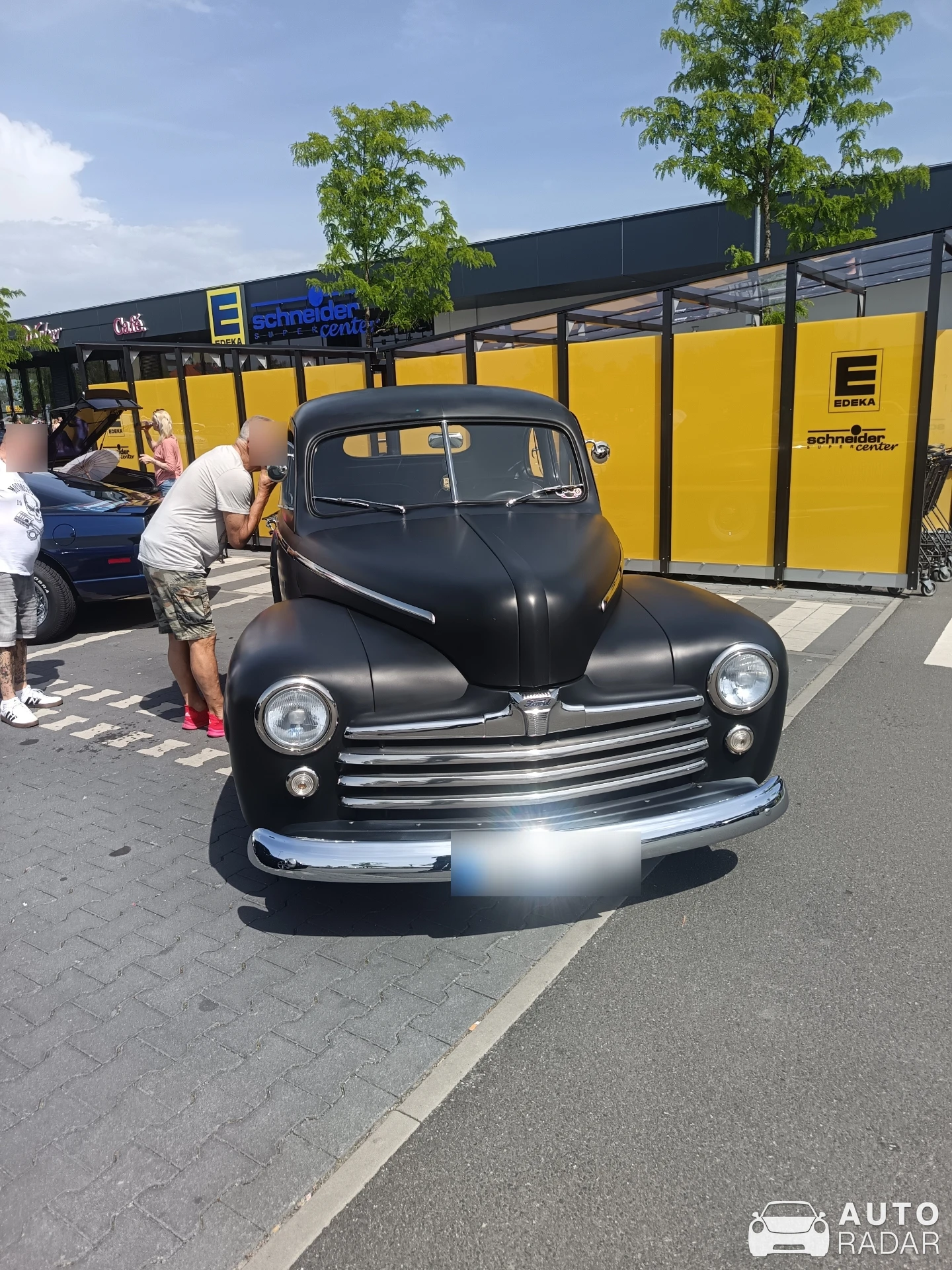 Ford Super Deluxe Coupé spotted in Bayreuth