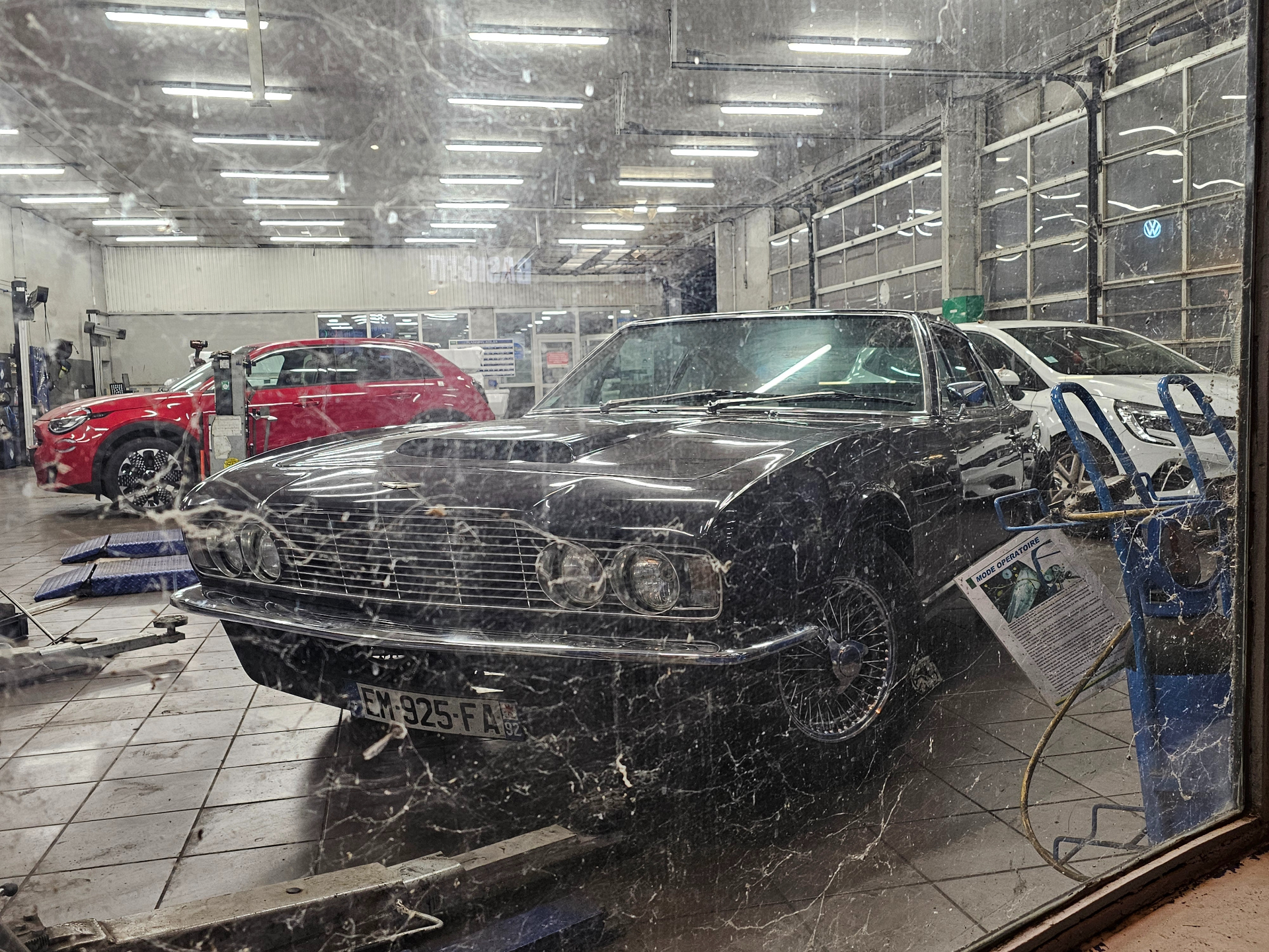 Aston Martin DBS V8 1969 - 1972