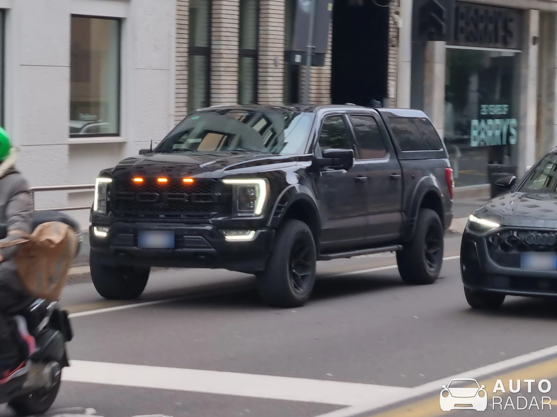 Ford F-150 spotted in Milano, Italy