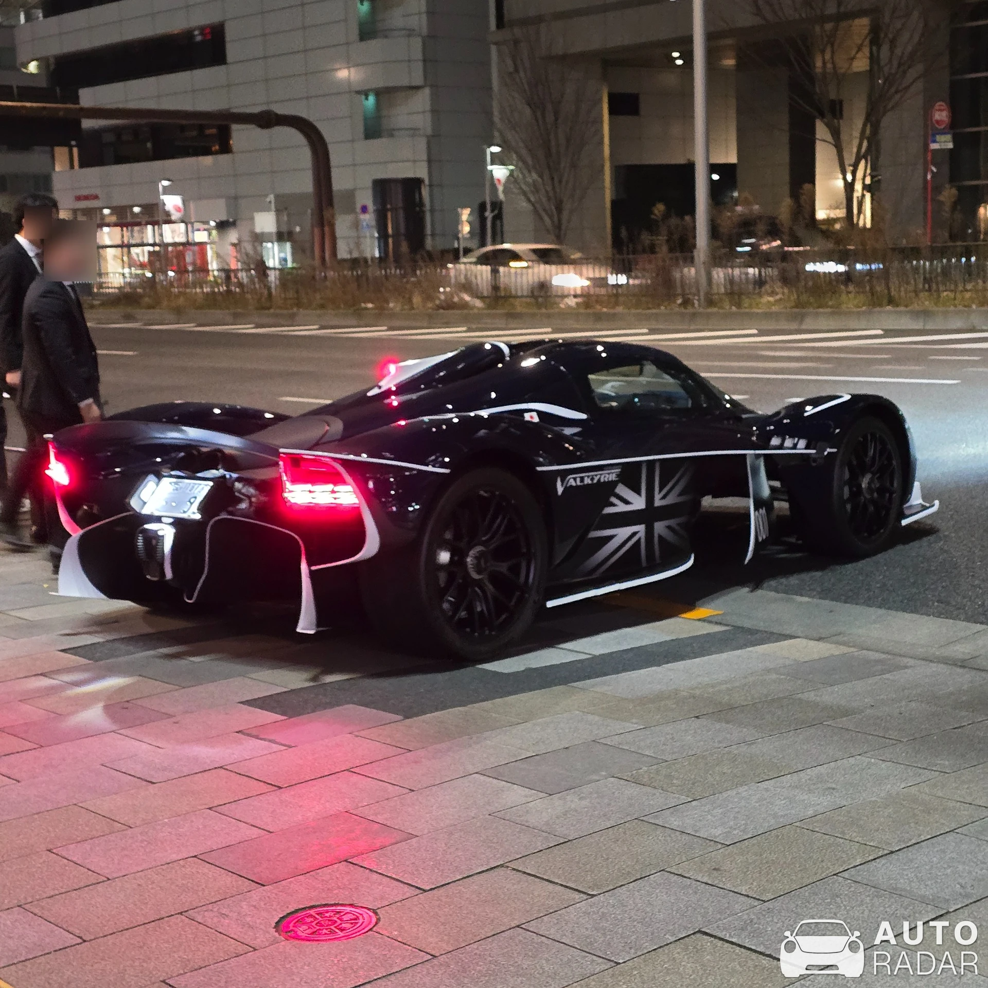 Aston Martin Valkyrie spotted in Minato City, 일본