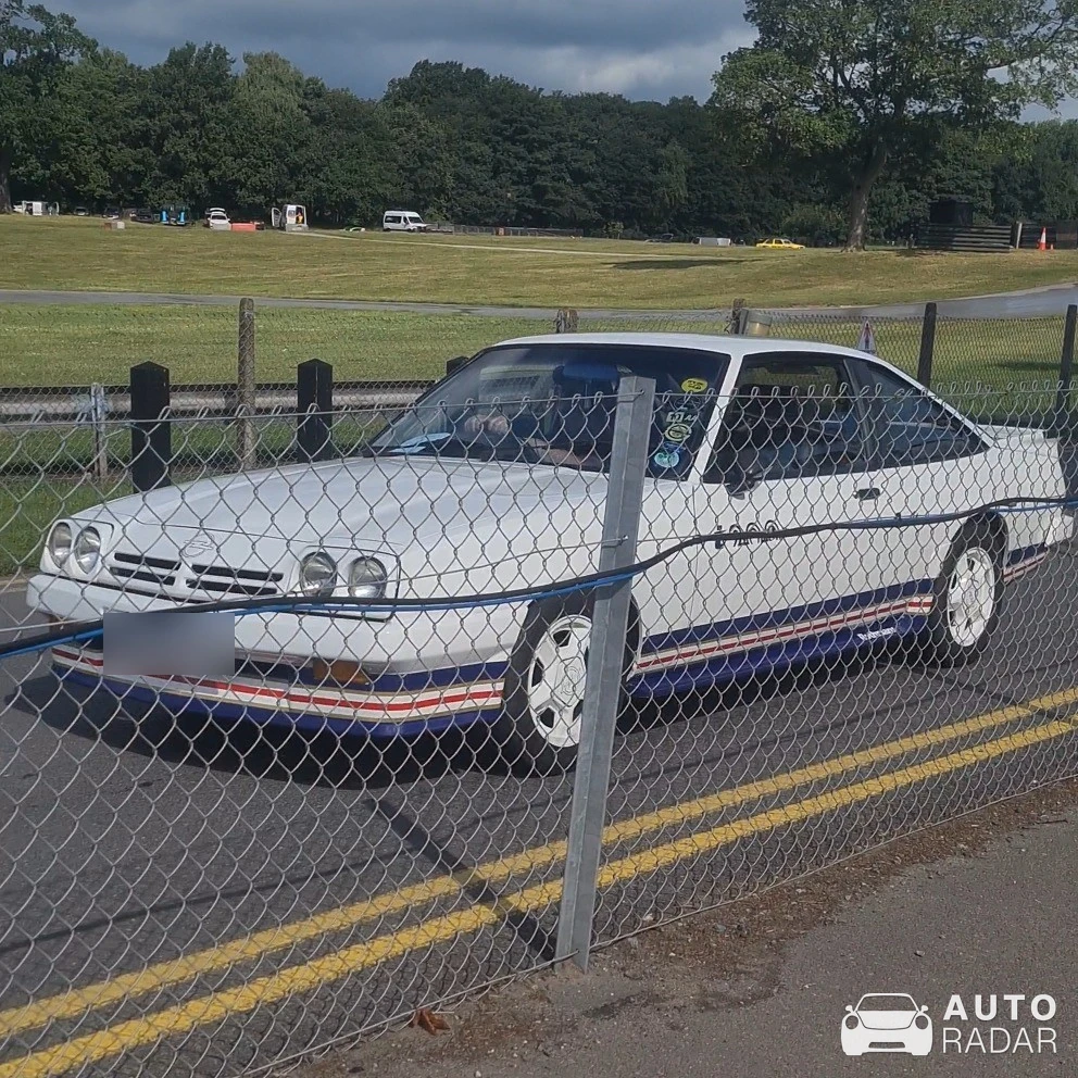 Opel Manta i200 spotted in Tarporley
