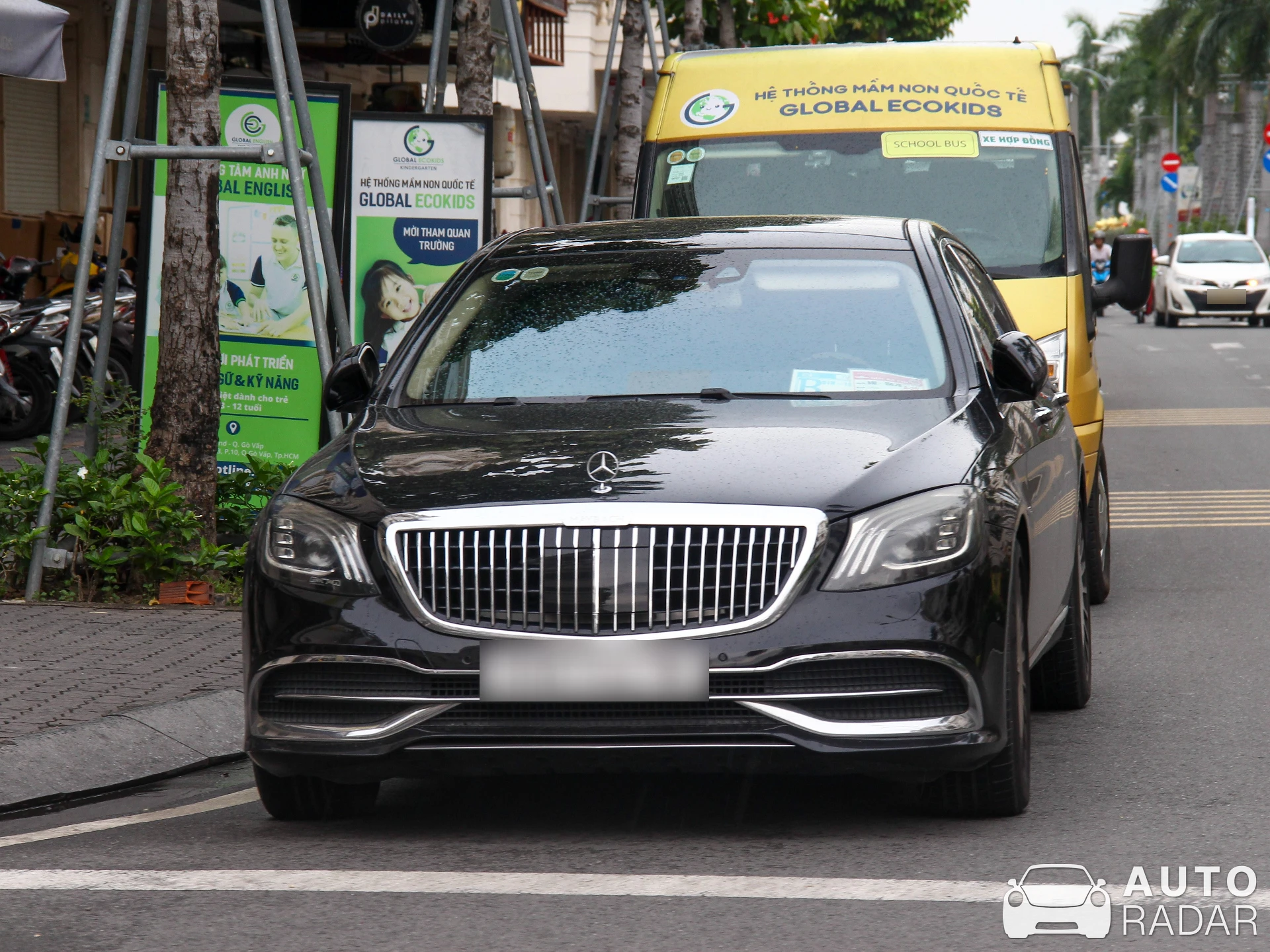 Mercedes-Benz S 65 W221 spotted in Ho Chi Minh City