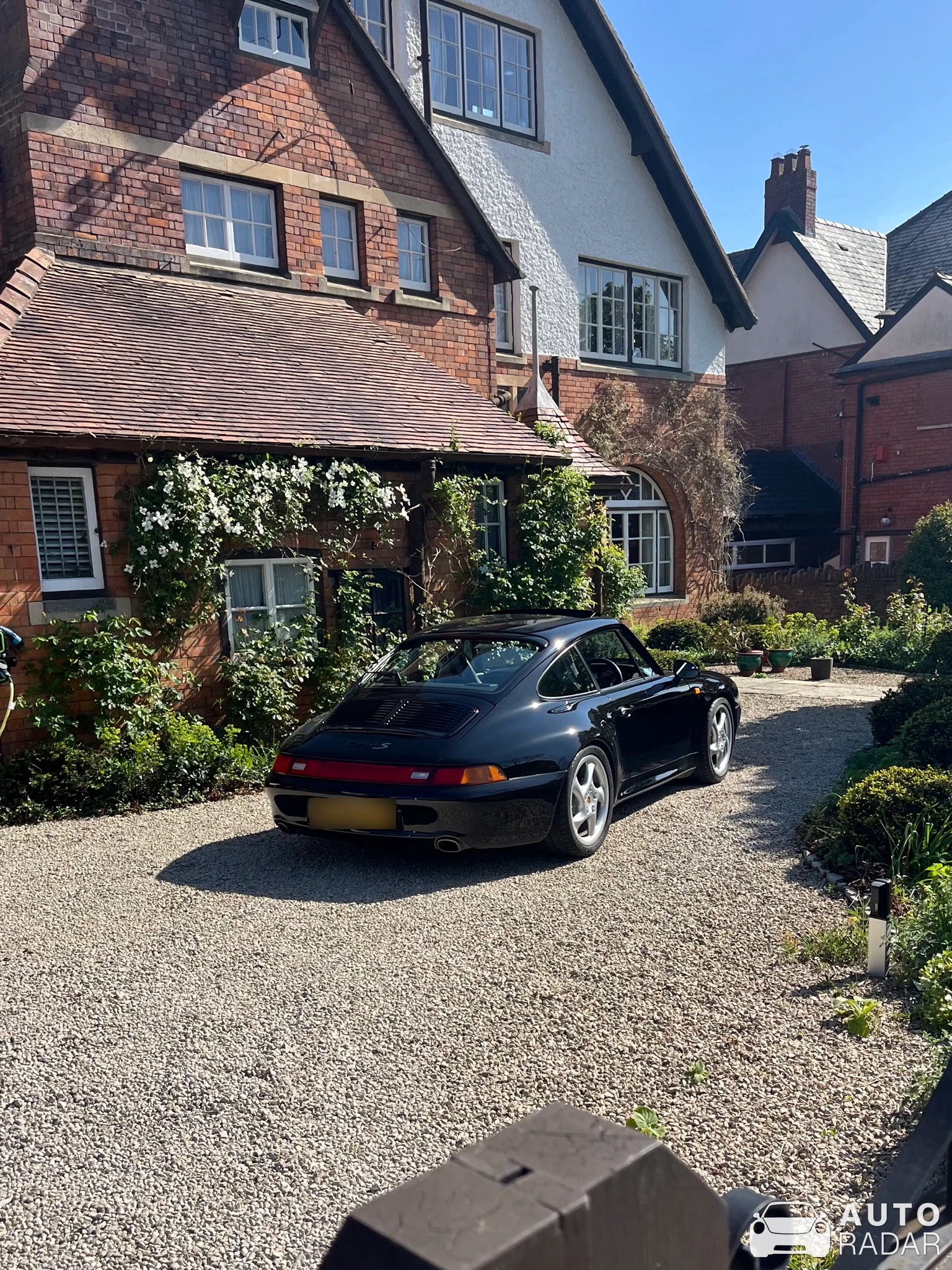 Porsche 993 Carrera S spotted