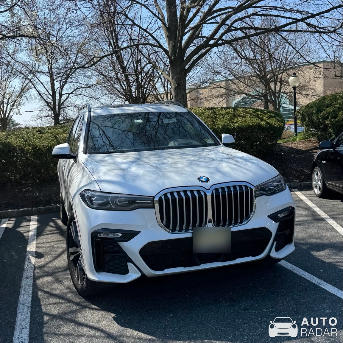 BMW X7 M50i xDrive G07 spotted in Bridgewater