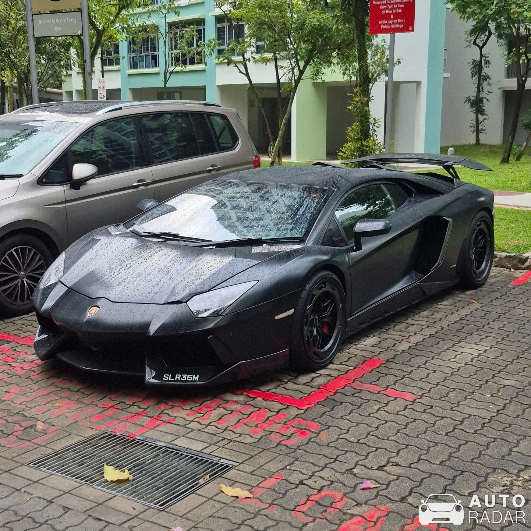 Lamborghini Aventador LP700-4 Novitec Torado spotted in Singapore