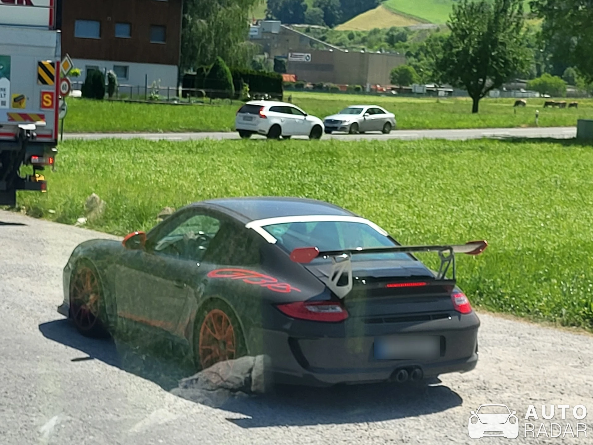 Porsche 997 GT3 RS spotted in Seelisberg